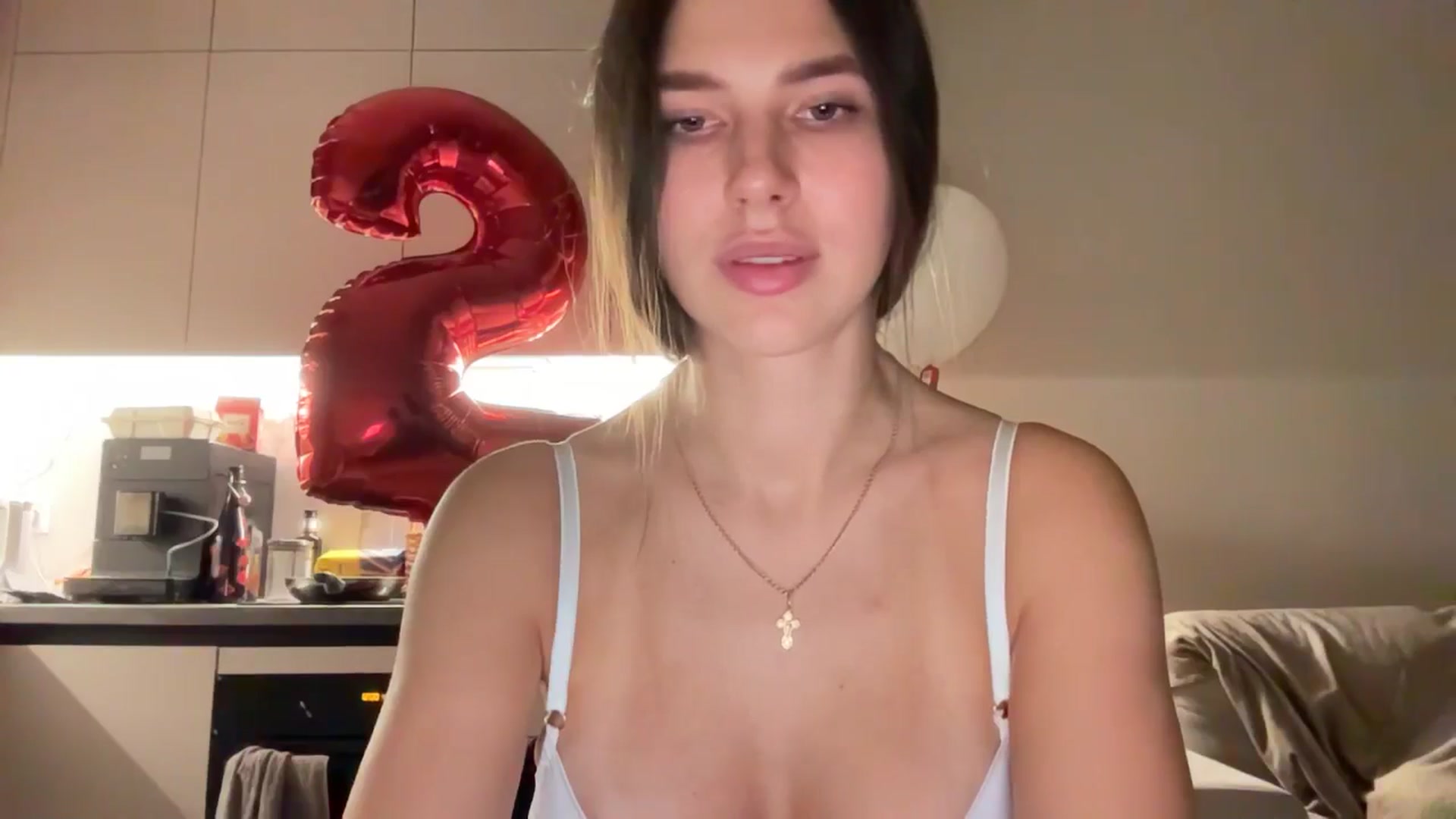 Gallery image thumbnail from kissfreeze's myfreecams stream on, 11/09/2025, 22:34 image 6 of 20