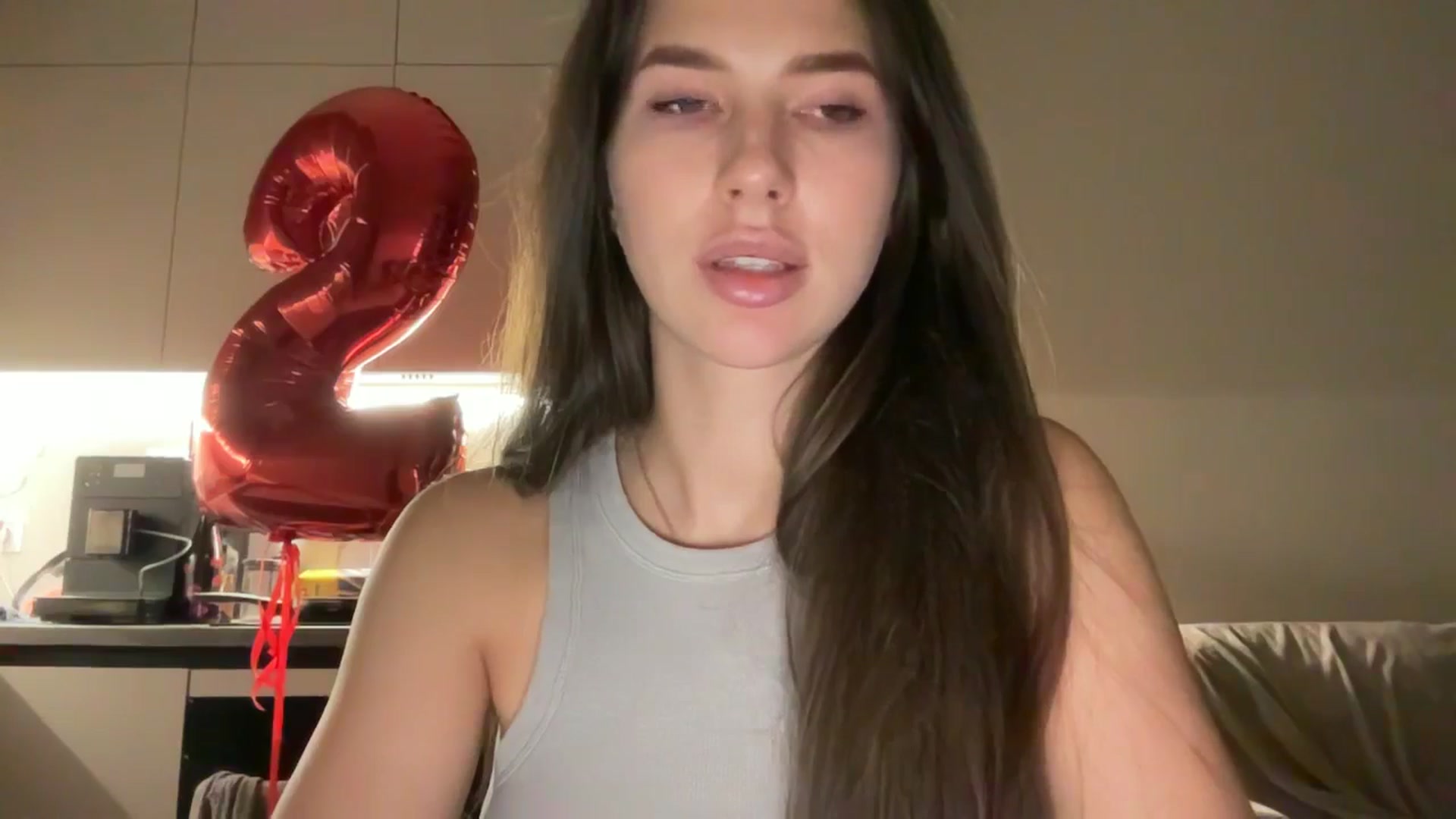 Gallery image thumbnail from kissfreeze's myfreecams stream on, 11/11/2025, 16:00 image 19 of 20