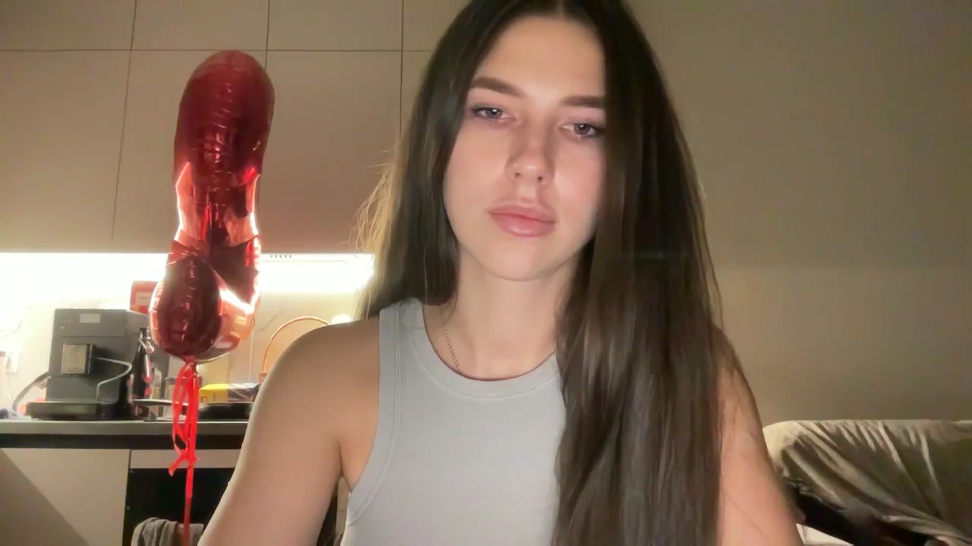 Gallery image thumbnail from kissfreeze's myfreecams stream on, 11/11/2025, 17:15 image 13 of 20