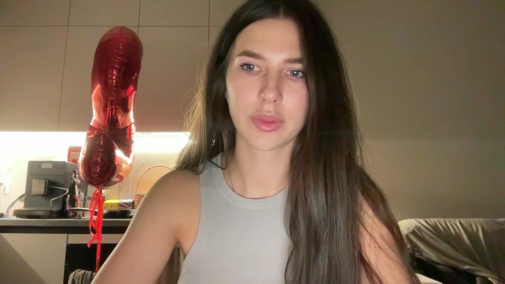 Gallery image thumbnail from kissfreeze's myfreecams stream on, 11/11/2025, 17:15 image 15 of 20