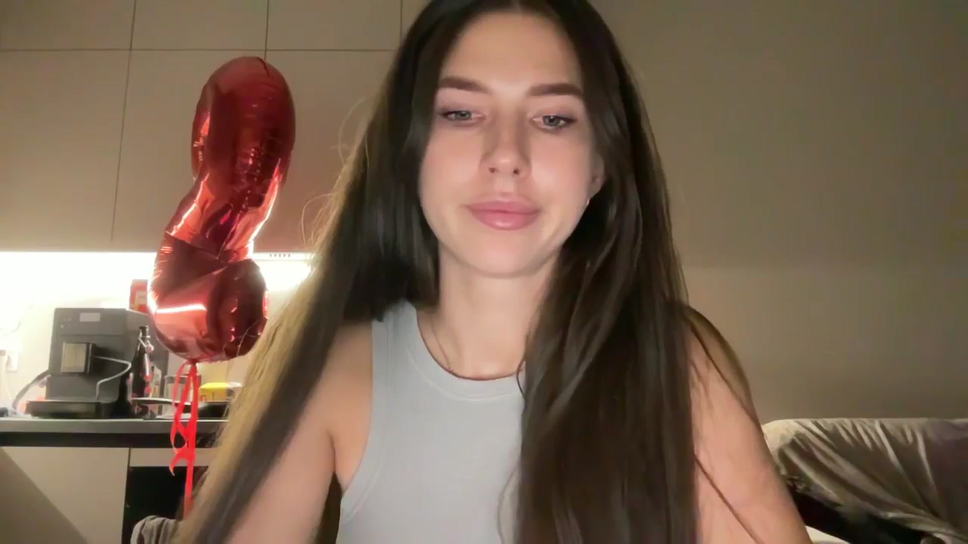 Gallery image thumbnail from kissfreeze's myfreecams stream on, 11/11/2025, 17:15 image 12 of 20