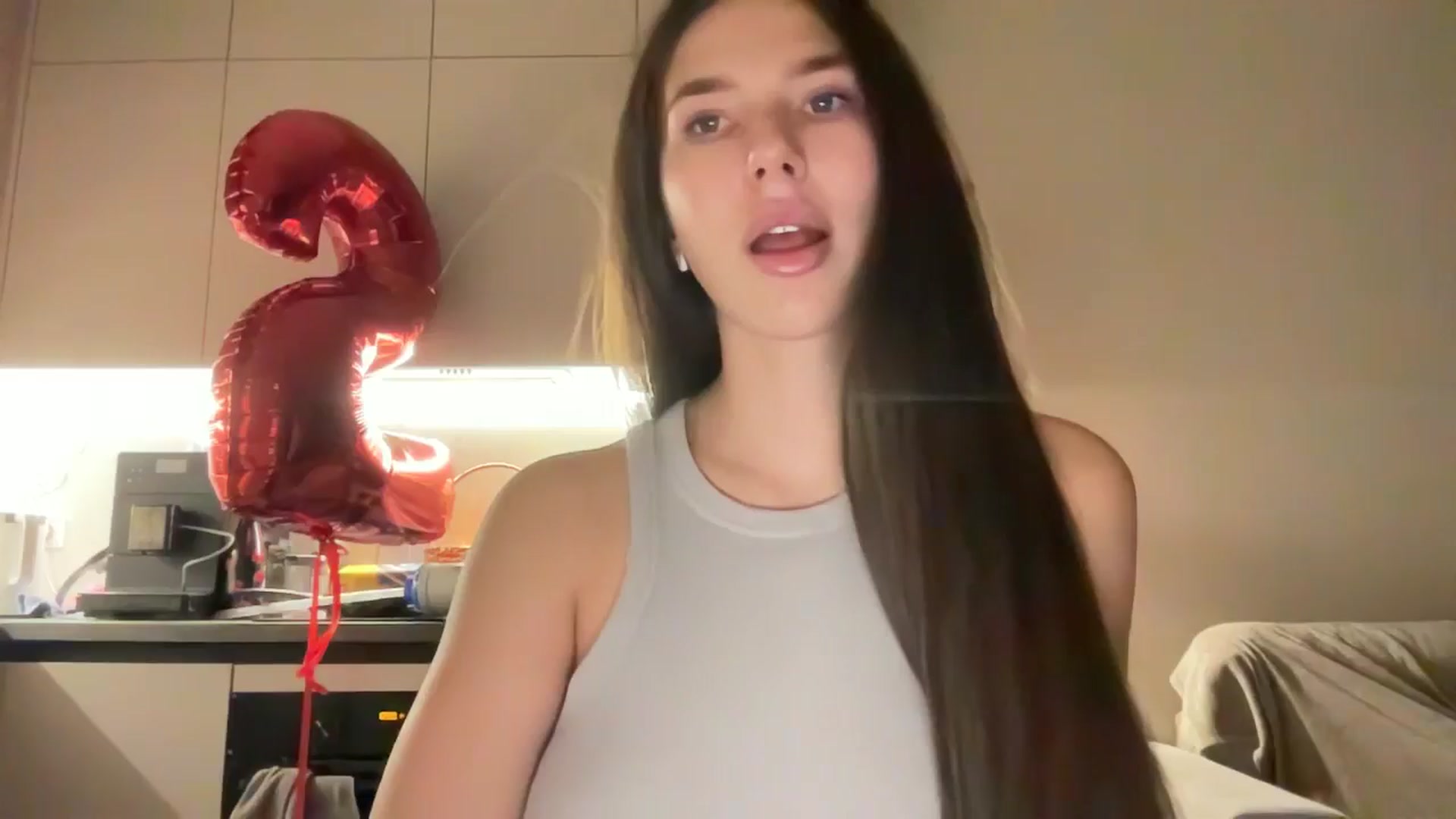 Gallery image thumbnail from kissfreeze's myfreecams stream on, 11/12/2025, 19:20 image 1 of 20