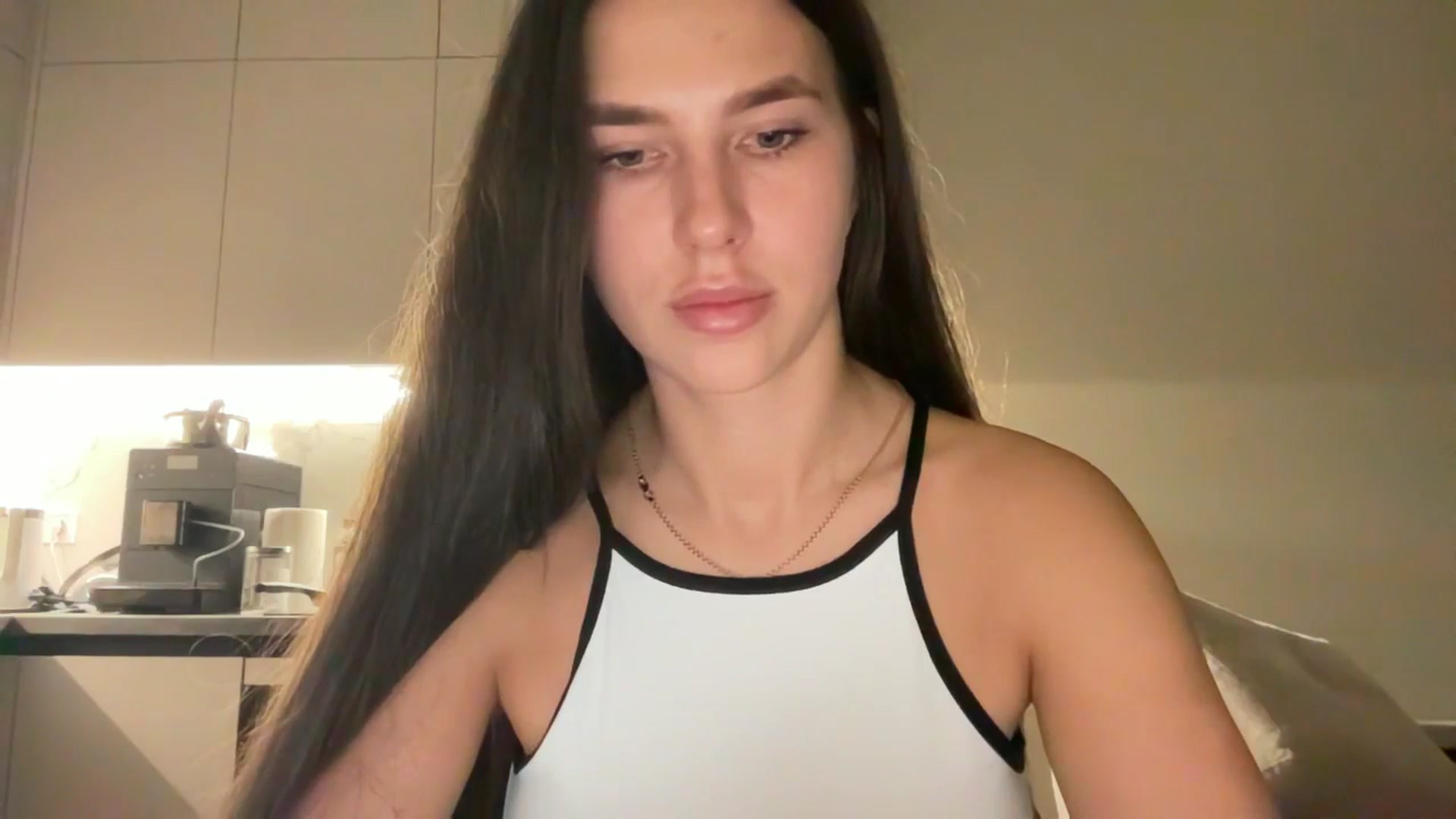 Gallery image thumbnail from kissfreeze's myfreecams stream on, 11/14/2025, 16:41 image 12 of 20