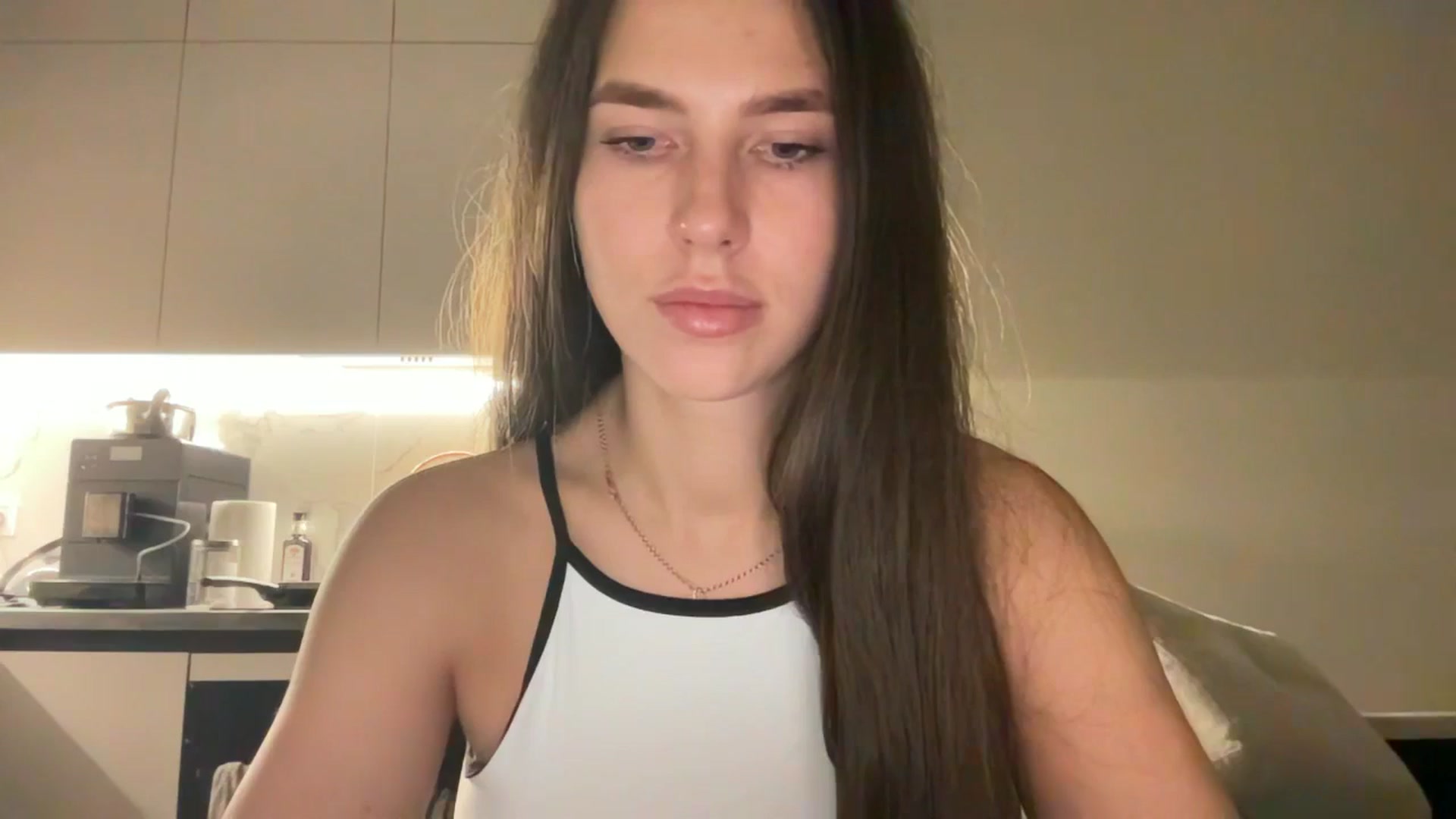 Gallery image thumbnail from kissfreeze's myfreecams stream on, 11/14/2025, 16:41 image 10 of 20