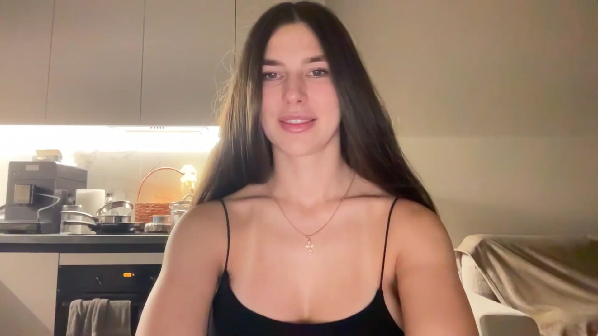 Gallery image thumbnail from kissfreeze's myfreecams stream on, 11/15/2025, 16:10 image 4 of 20