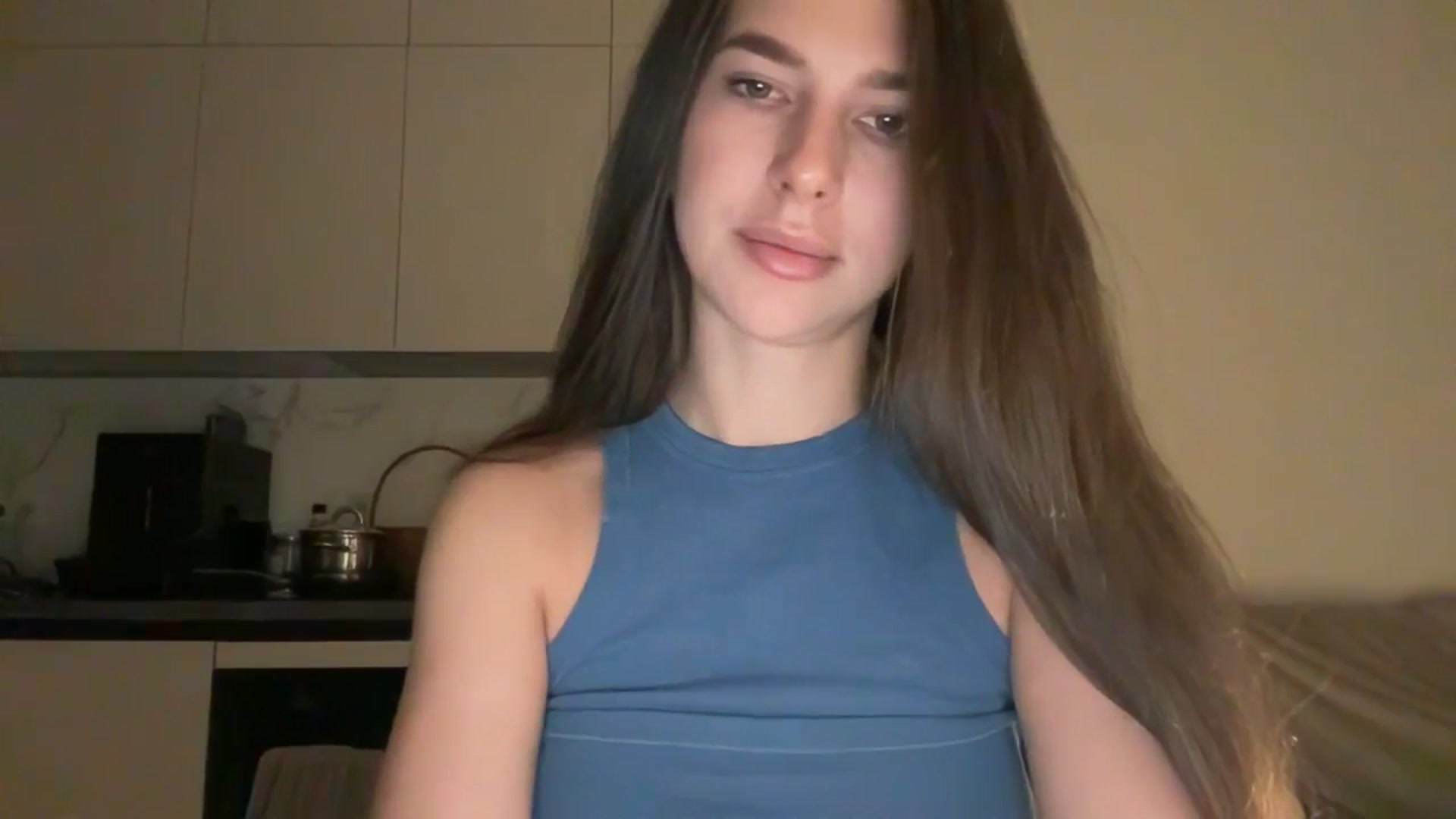 Gallery image thumbnail from kissfreeze's myfreecams stream on, 11/23/2025, 15:50 image 15 of 20