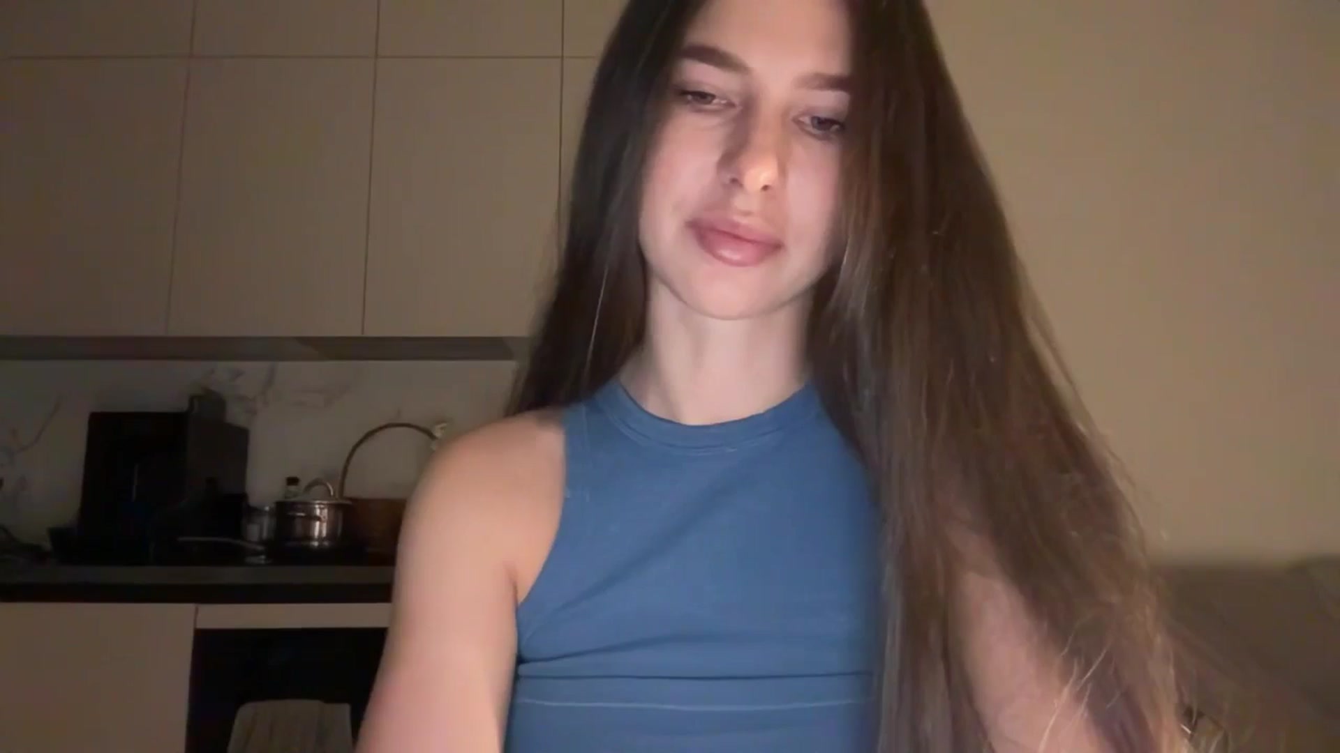 Gallery image thumbnail from kissfreeze's myfreecams stream on, 11/23/2025, 15:50 image 12 of 20