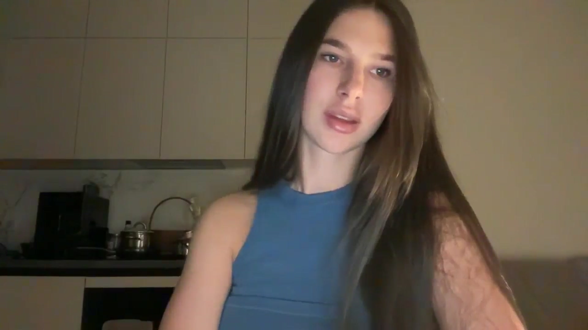 Gallery image thumbnail from kissfreeze's myfreecams stream on, 11/23/2025, 15:50 image 9 of 20