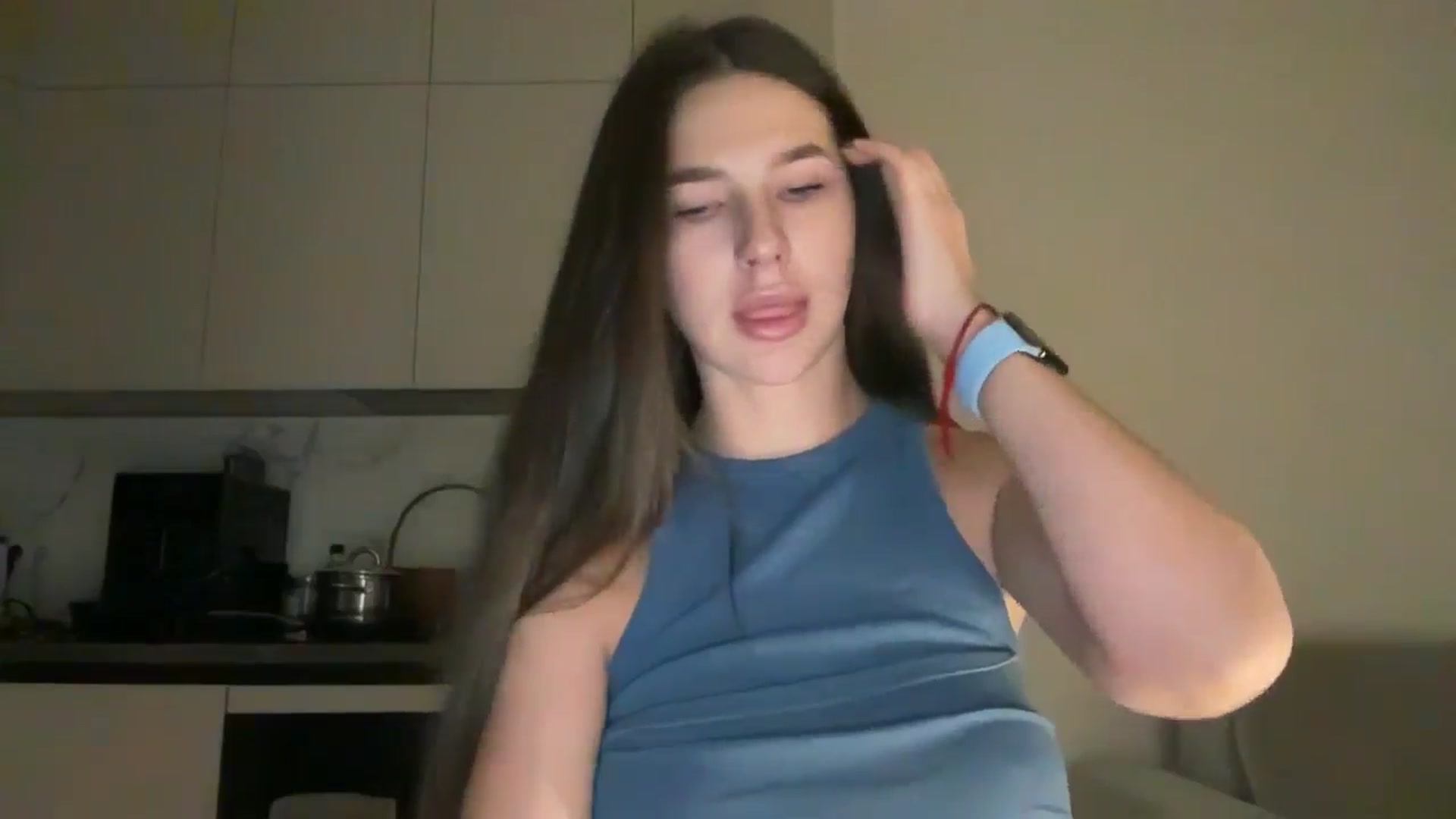 Gallery image thumbnail from kissfreeze's myfreecams stream on, 11/23/2025, 15:50 image 2 of 20