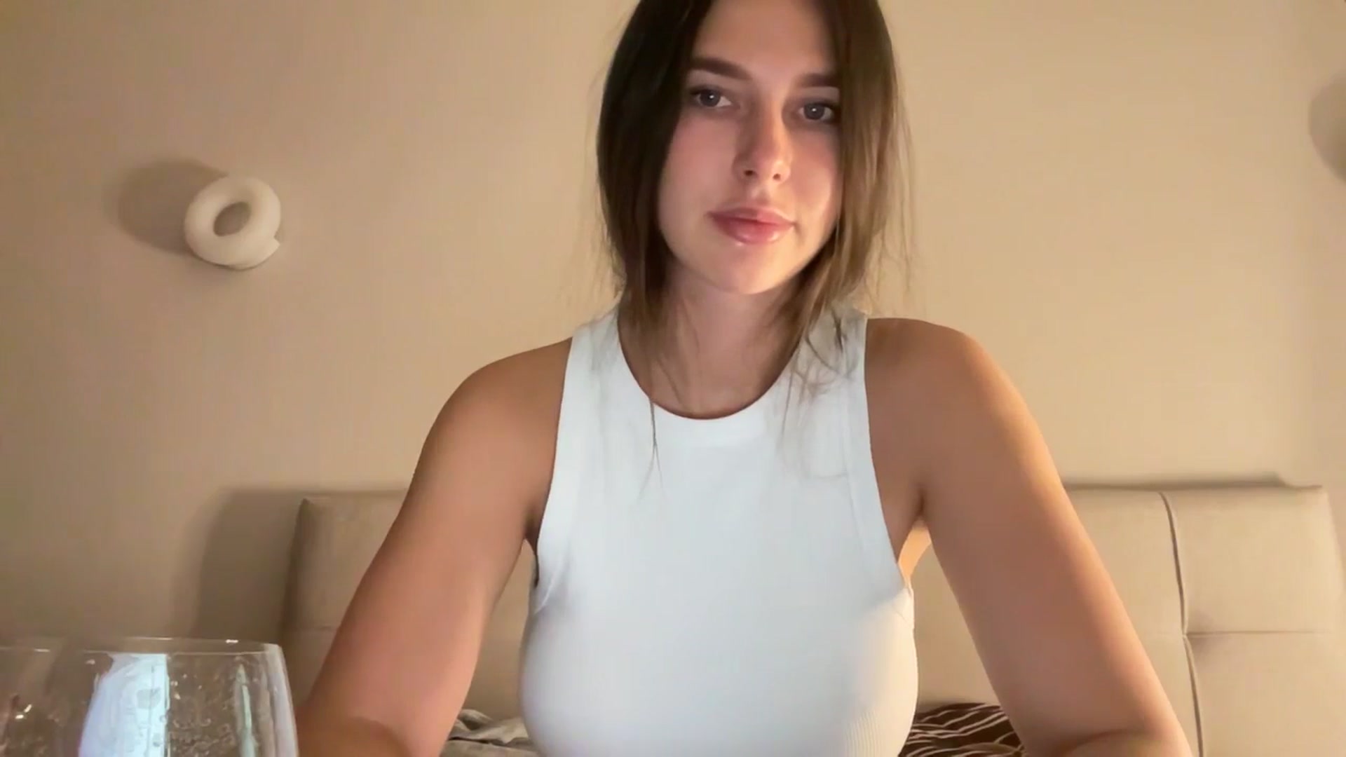 Gallery image thumbnail from kissfreeze's myfreecams stream on, 11/24/2025, 21:40 image 4 of 20