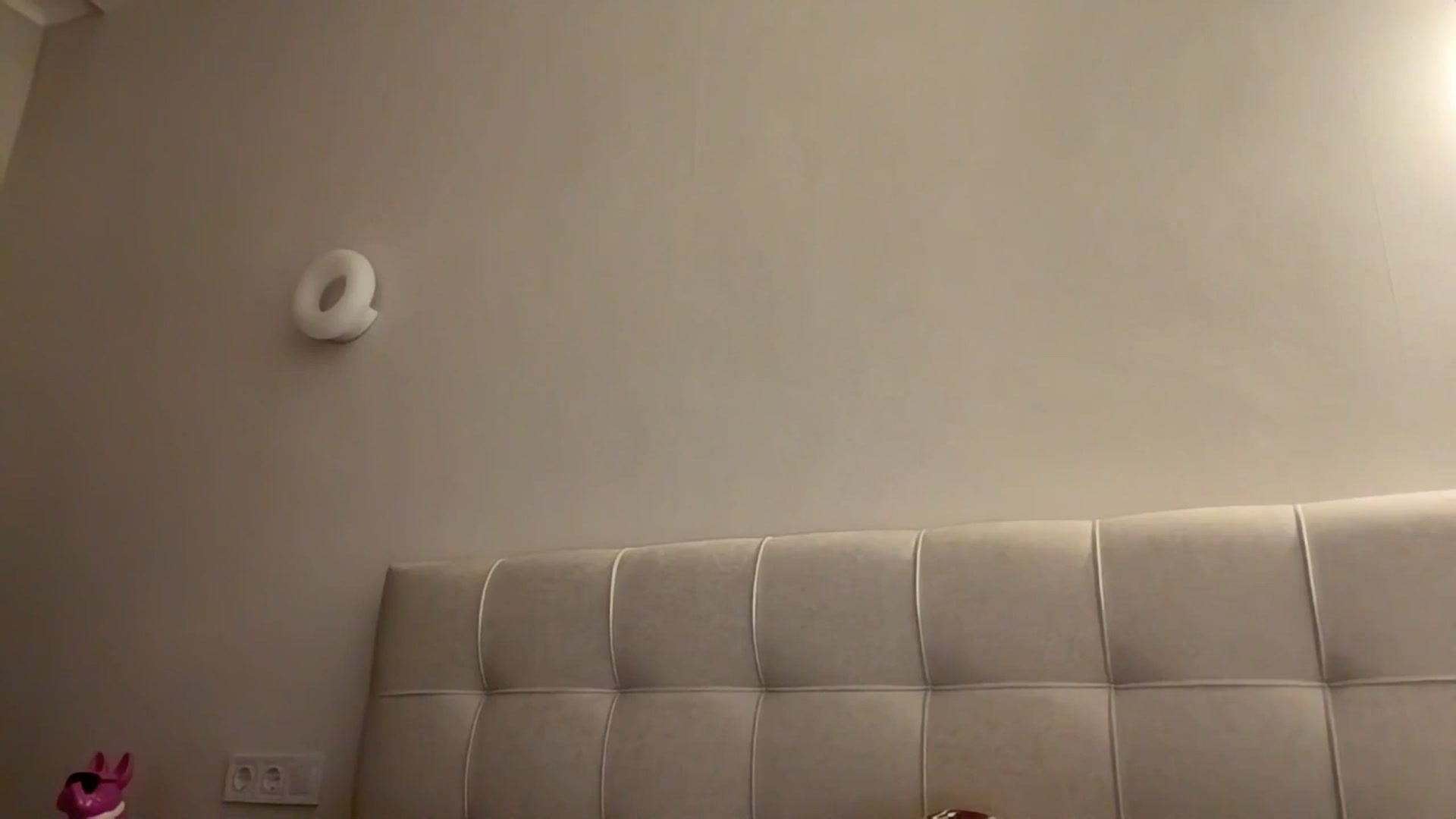 Gallery image thumbnail from kissfreeze's myfreecams stream on, 11/28/2025, 23:55 image 18 of 20