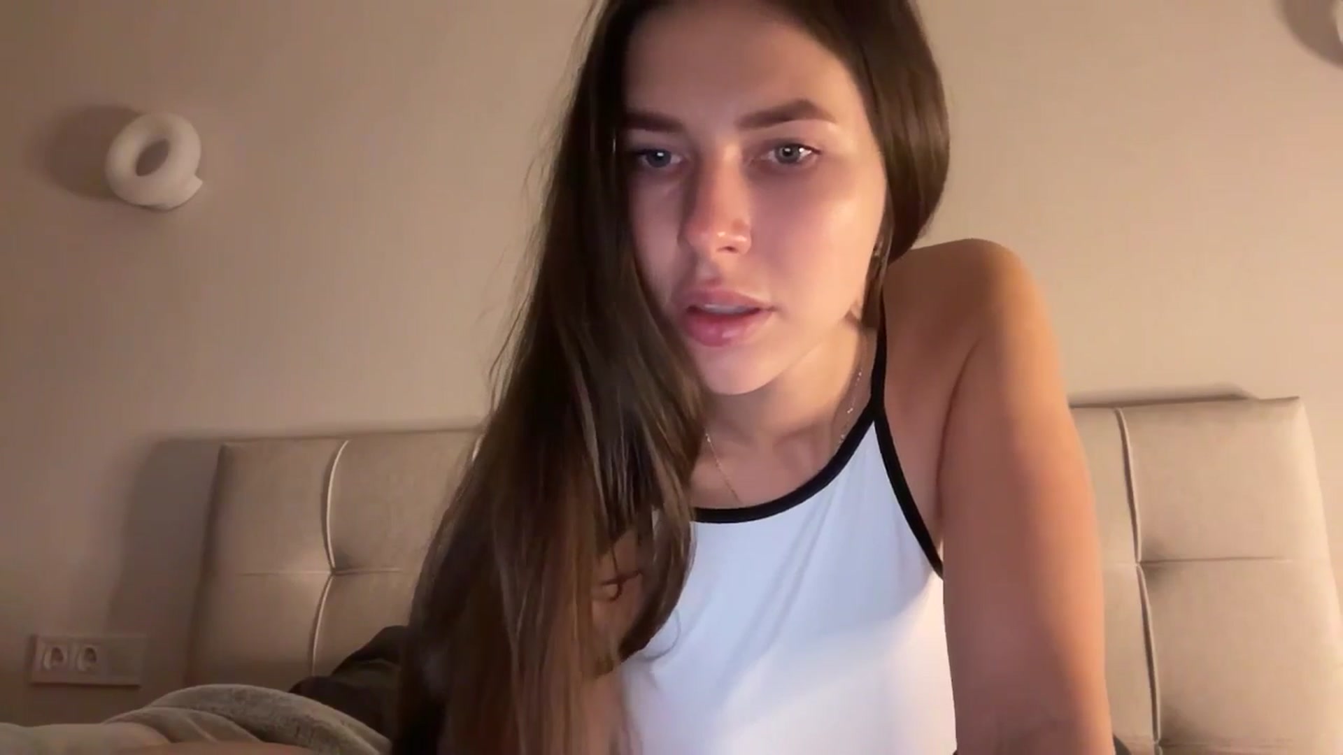 Gallery image thumbnail from kissfreeze's myfreecams stream on, 11/30/2025, 14:42 image 2 of 20