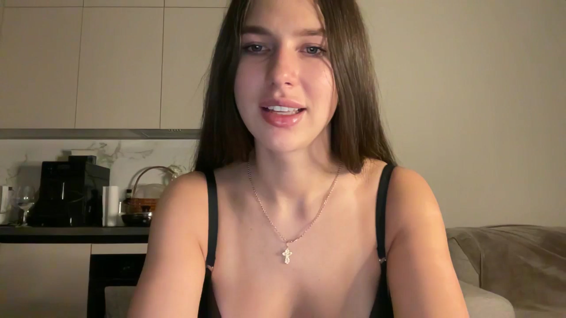 Gallery image thumbnail from kissfreeze's myfreecams stream on, 12/07/2025, 15:45 image 9 of 20