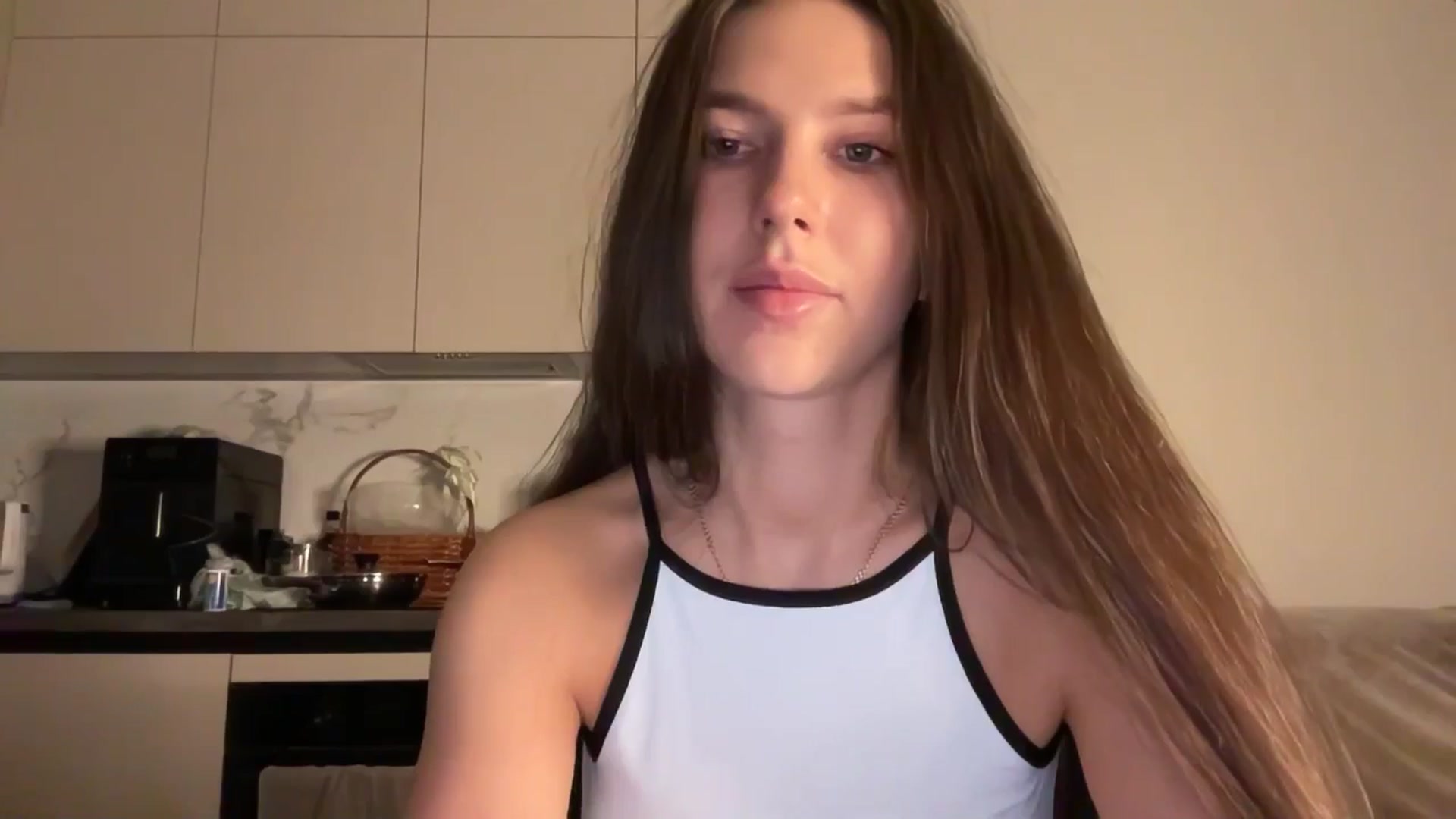 Gallery image thumbnail from kissfreeze's myfreecams stream on, 12/11/2025, 17:37 image 20 of 20