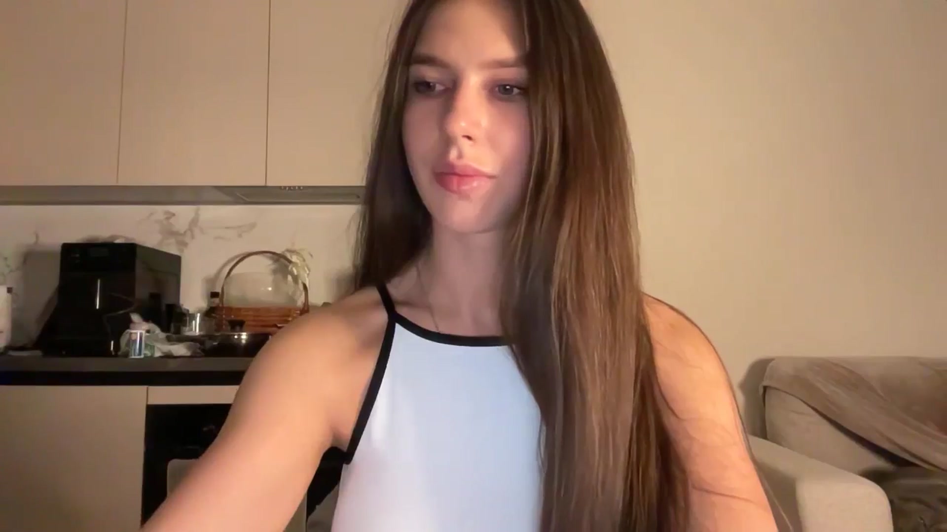 Gallery image thumbnail from kissfreeze's myfreecams stream on, 12/11/2025, 17:37 image 3 of 20