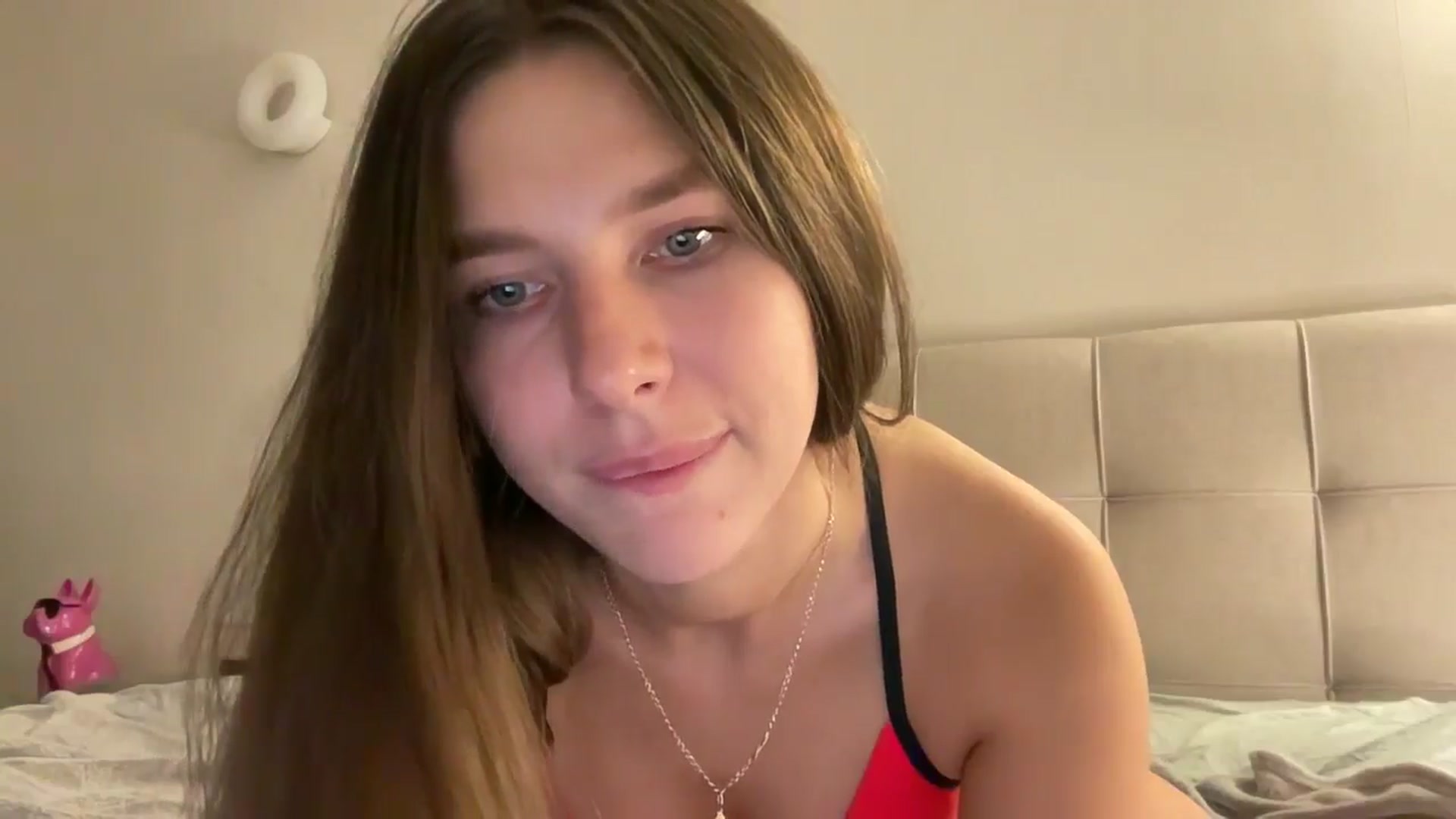 Gallery image thumbnail from kissfreeze's myfreecams stream on, 12/12/2025, 24:49 image 10 of 20