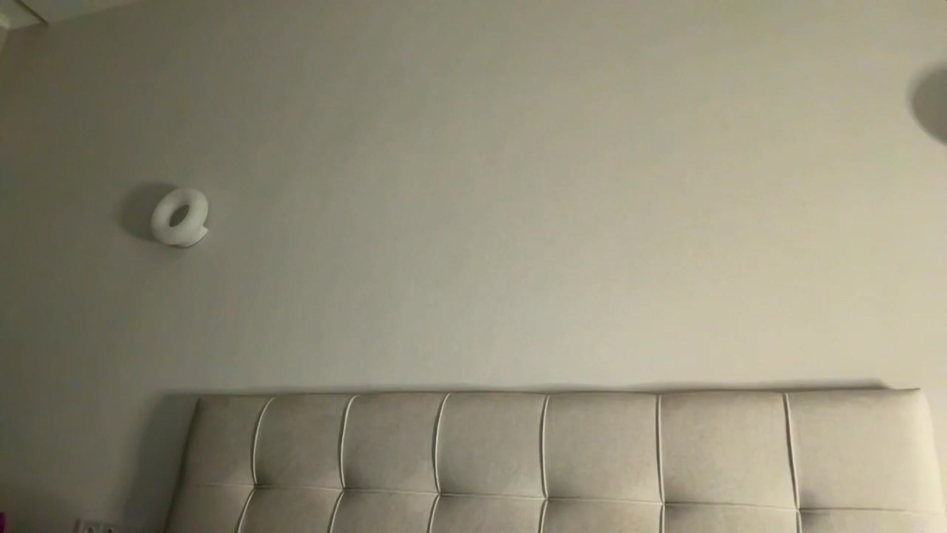 Gallery image thumbnail from kissfreeze's myfreecams stream on, 12/18/2025, 22:09 image 6 of 20