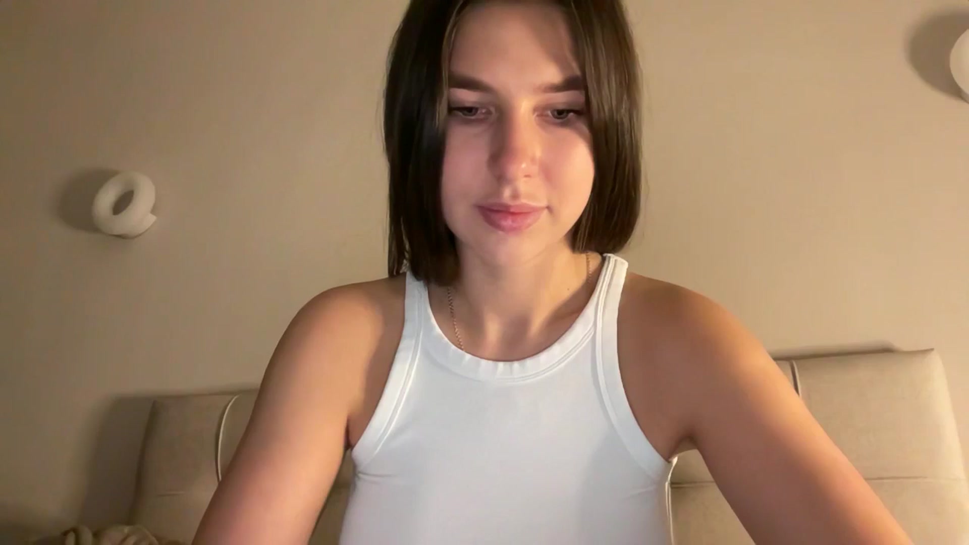 Gallery image thumbnail from kissfreeze's myfreecams stream on, 12/20/2025, 16:47 image 13 of 20