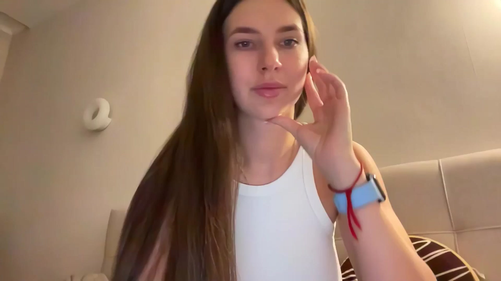 Gallery image thumbnail from kissfreeze's myfreecams stream on, 12/20/2025, 21:14 image 1 of 20