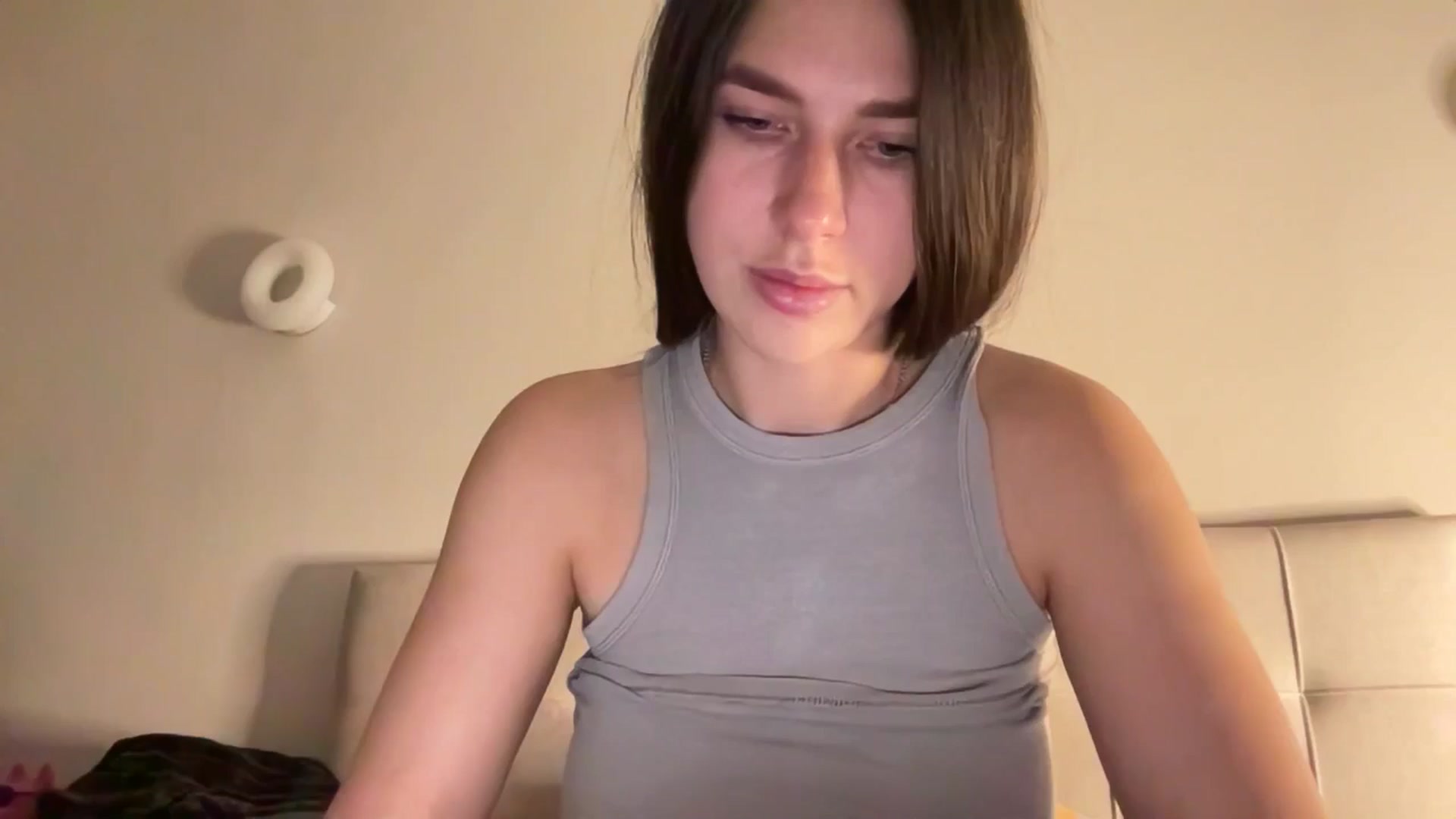 Gallery image thumbnail from kissfreeze's myfreecams stream on, 12/23/2025, 23:28 image 2 of 20