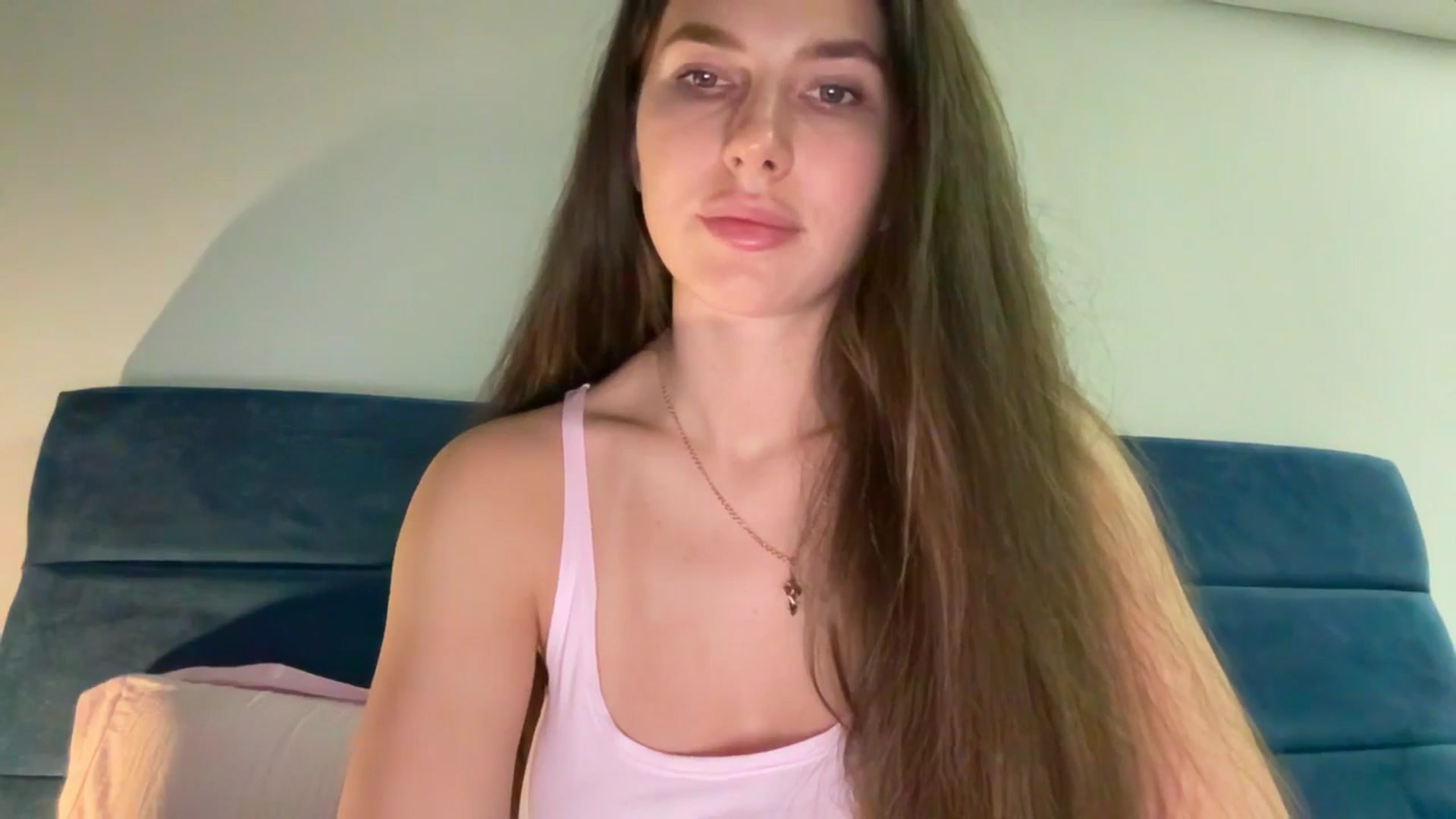 Gallery image thumbnail from kissfreeze's myfreecams stream on, 01/03/2026, 22:24 image 17 of 20
