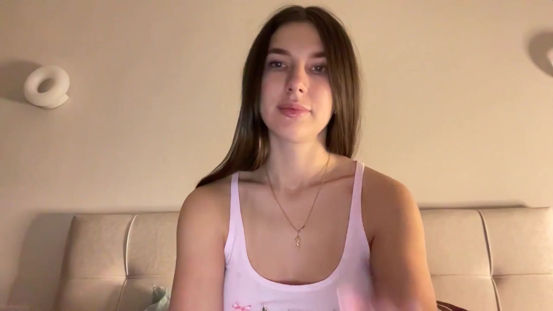 Gallery image thumbnail from kissfreeze's myfreecams stream on, 01/11/2026, 15:53 image 18 of 20