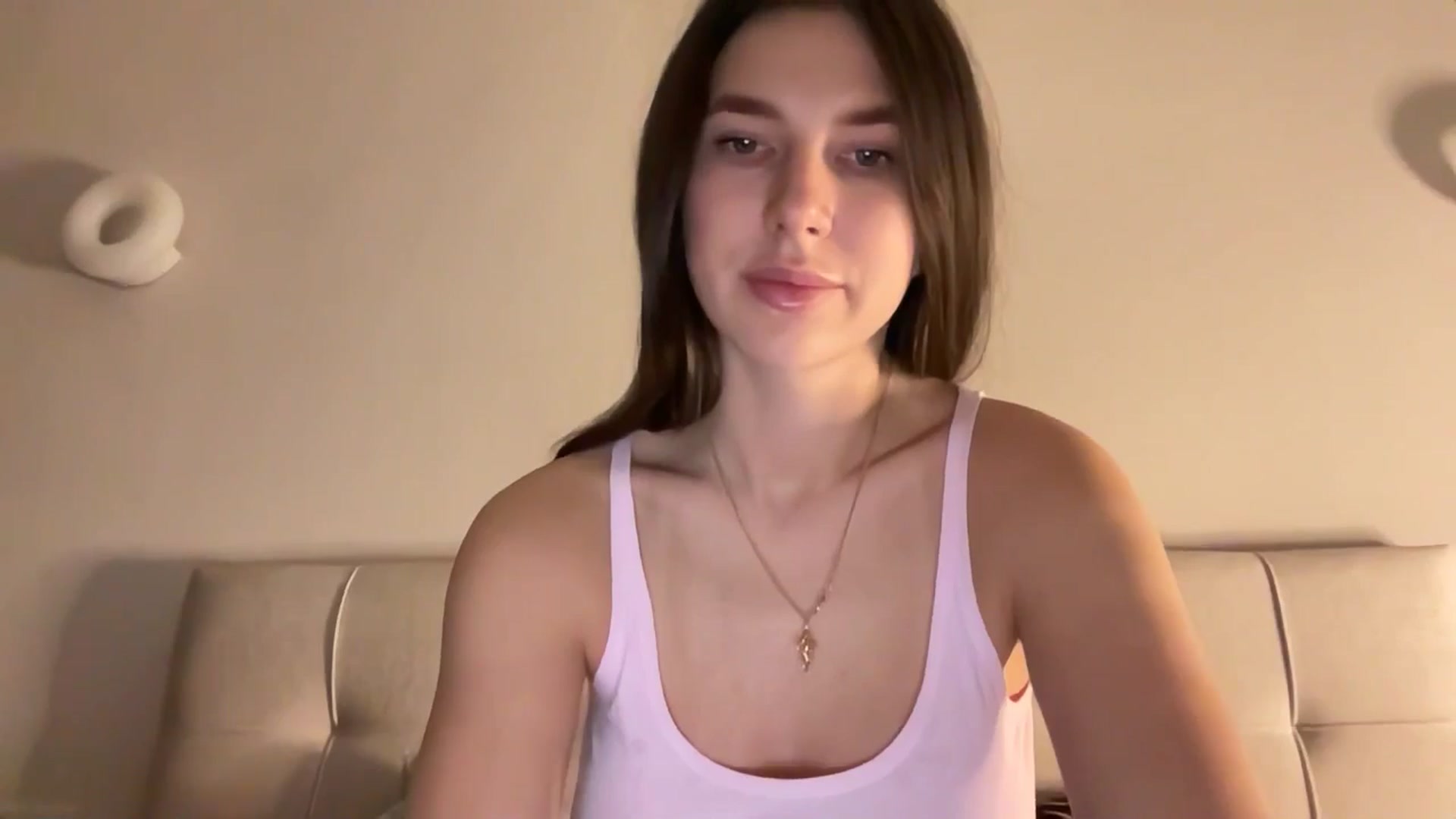 Gallery image thumbnail from kissfreeze's myfreecams stream on, 01/11/2026, 15:53 image 17 of 20