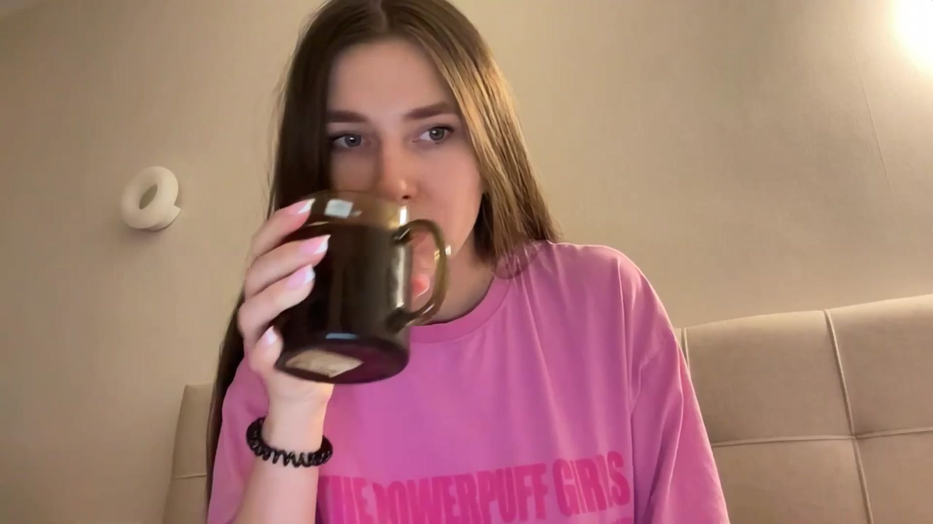 Gallery image thumbnail from kissfreeze's myfreecams stream on, 01/21/2026, 16:11 image 20 of 20