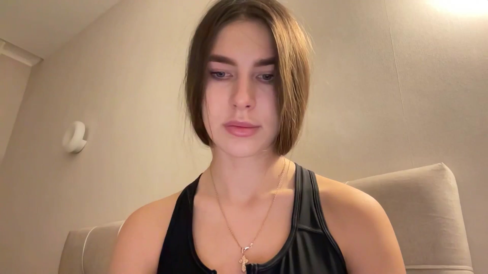 Gallery image thumbnail from kissfreeze's myfreecams stream on, 01/22/2026, 16:38 image 2 of 20