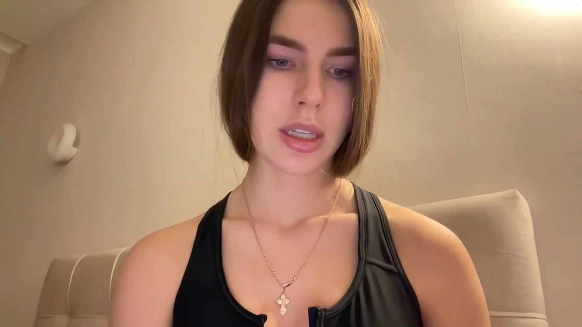 Gallery image thumbnail from kissfreeze's myfreecams stream on, 01/22/2026, 16:38 image 20 of 20
