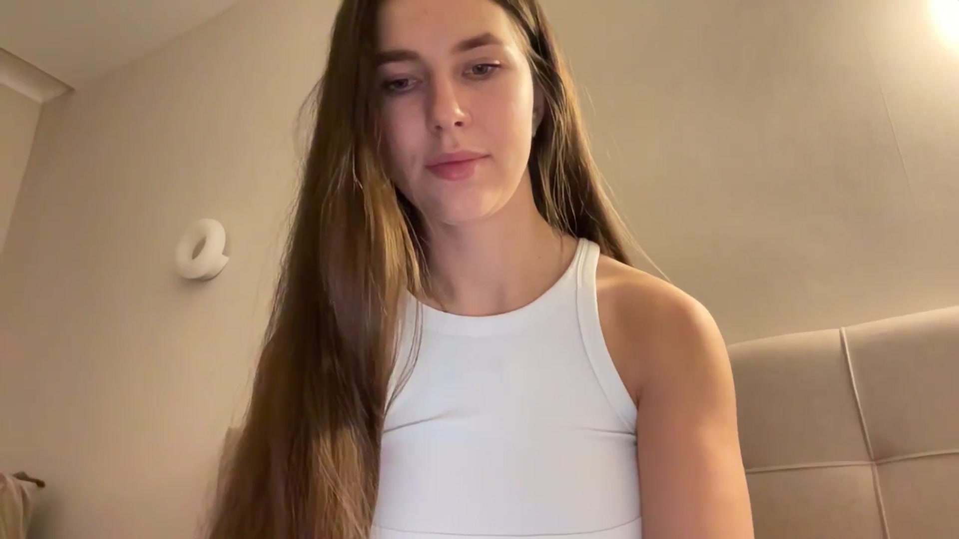 Gallery image thumbnail from kissfreeze's myfreecams stream on, 01/31/2026, 23:37 image 13 of 20