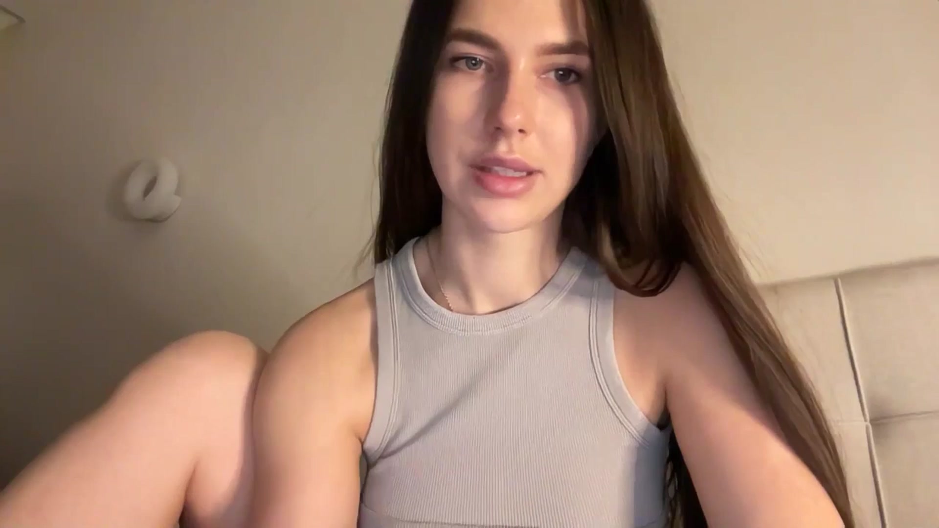 Gallery image thumbnail from kissfreeze's myfreecams stream on, 02/02/2026, 16:51 image 4 of 20