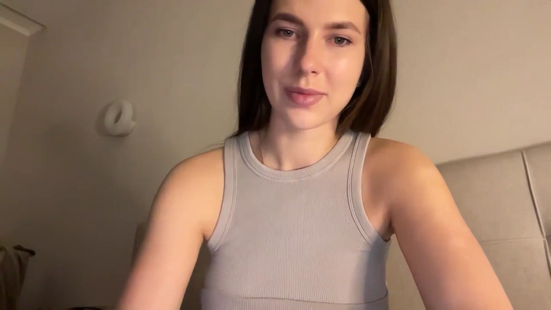 Gallery image thumbnail from kissfreeze's myfreecams stream on, 02/02/2026, 17:34 image 19 of 20