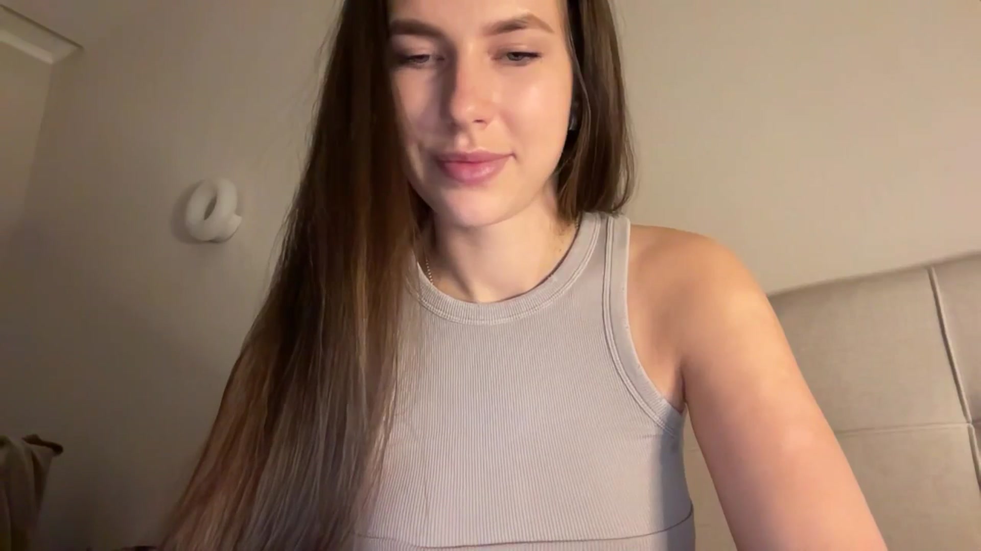 Gallery image thumbnail from kissfreeze's myfreecams stream on, 02/02/2026, 17:34 image 18 of 20
