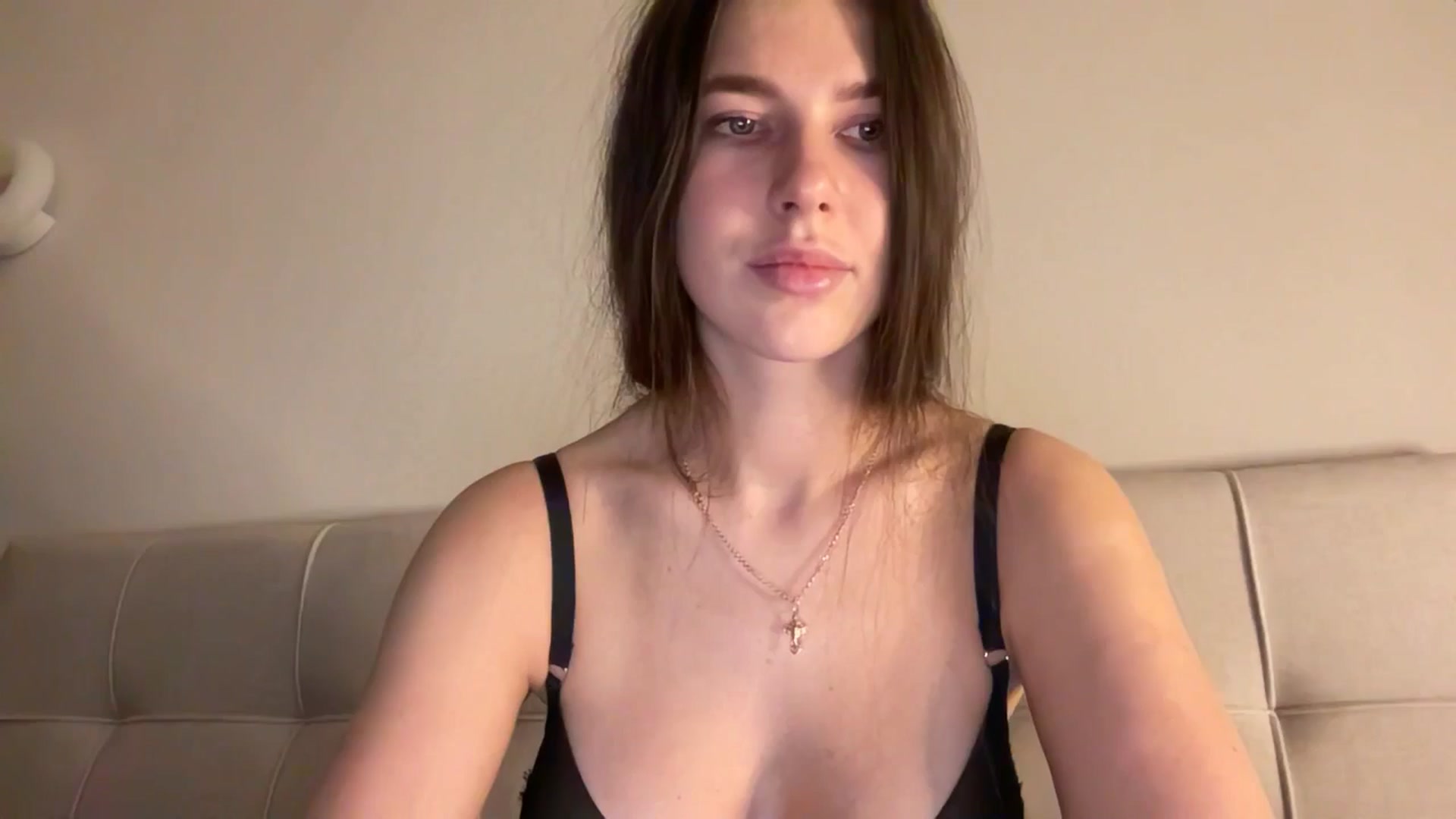 Gallery image thumbnail from kissfreeze's myfreecams stream on, 02/06/2026, 23:50 image 3 of 20