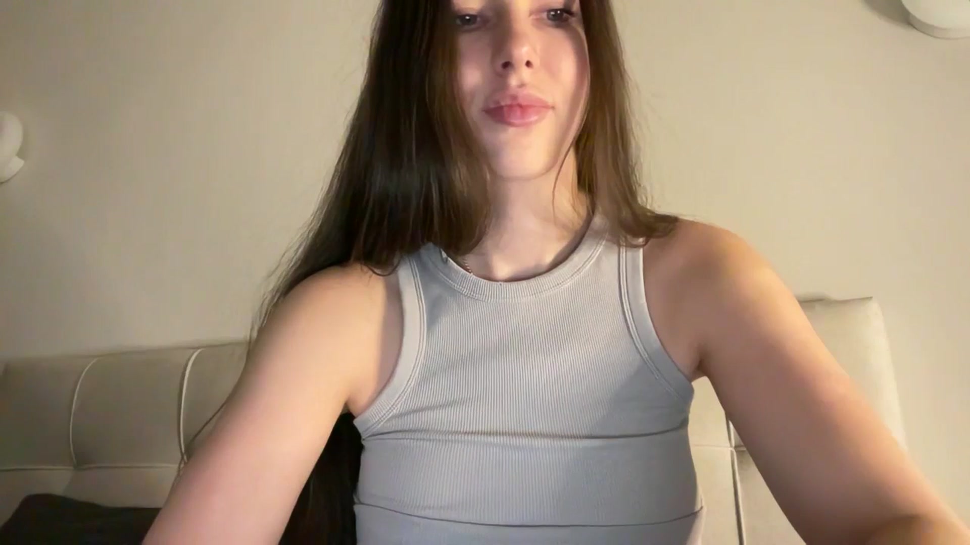 Gallery image thumbnail from kissfreeze's myfreecams stream on, 02/07/2026, 17:24 image 17 of 20