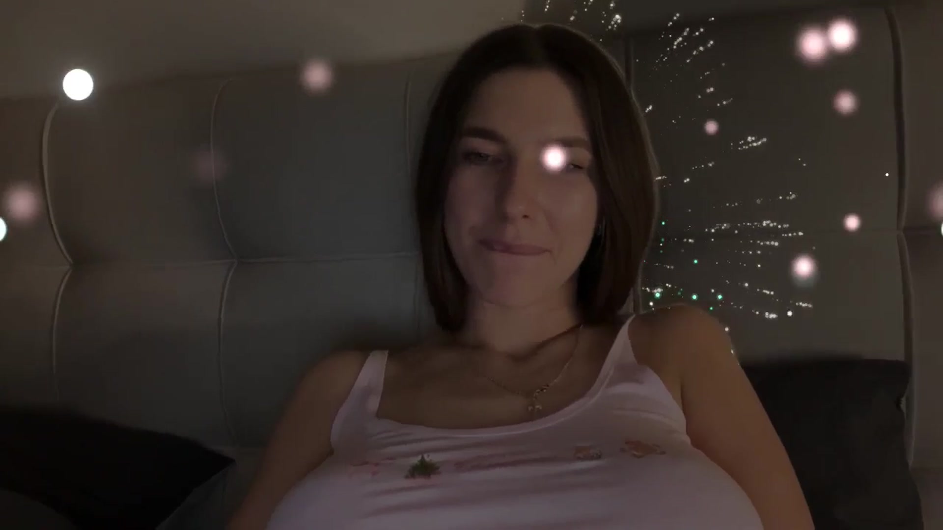 Gallery image thumbnail from kissfreeze's myfreecams stream on, 02/08/2026, 18:55 image 19 of 20