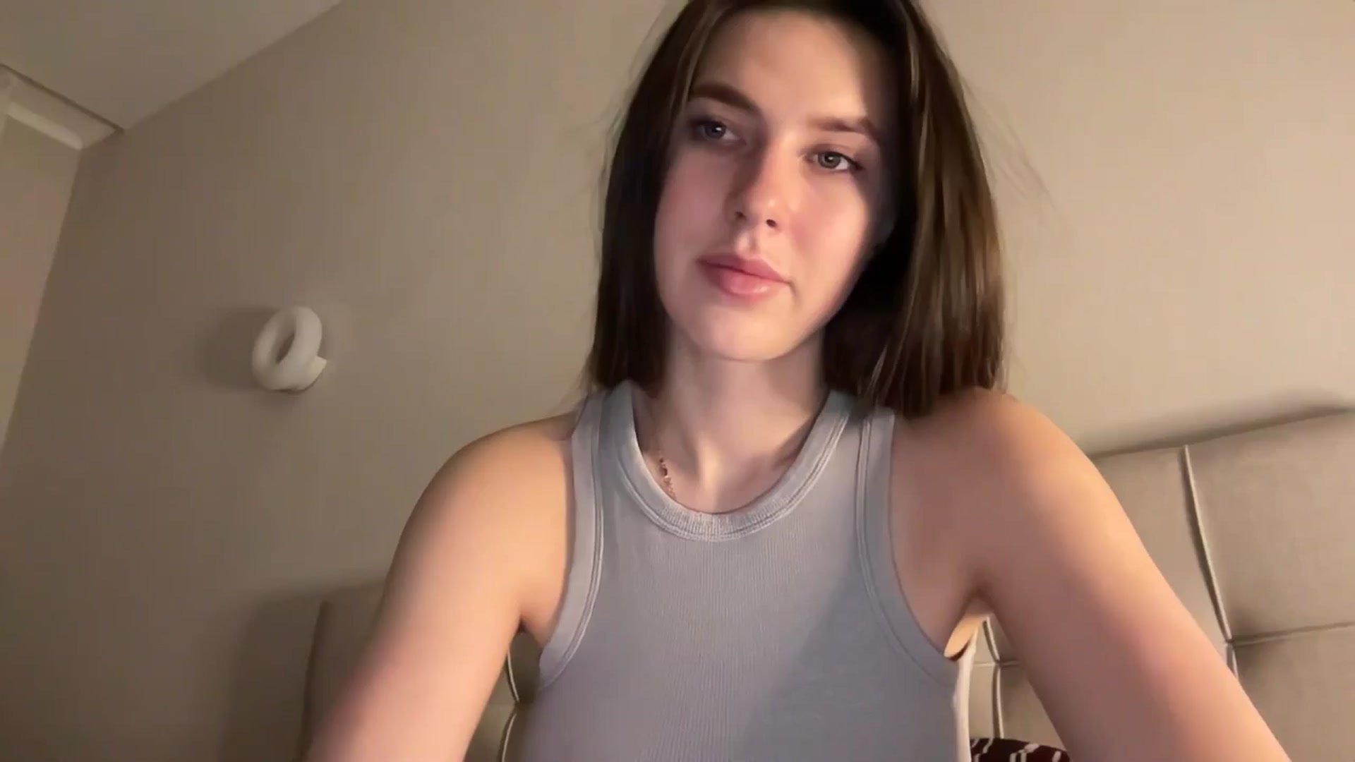 Gallery image thumbnail from kissfreeze's myfreecams stream on, 02/19/2026, 21:24 image 10 of 20