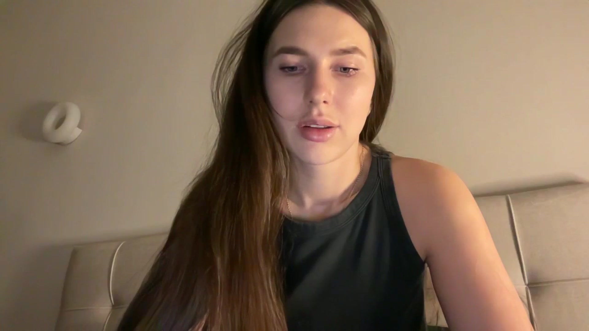 Gallery image thumbnail from kissfreeze's myfreecams stream on, 02/20/2026, 16:44 image 7 of 20