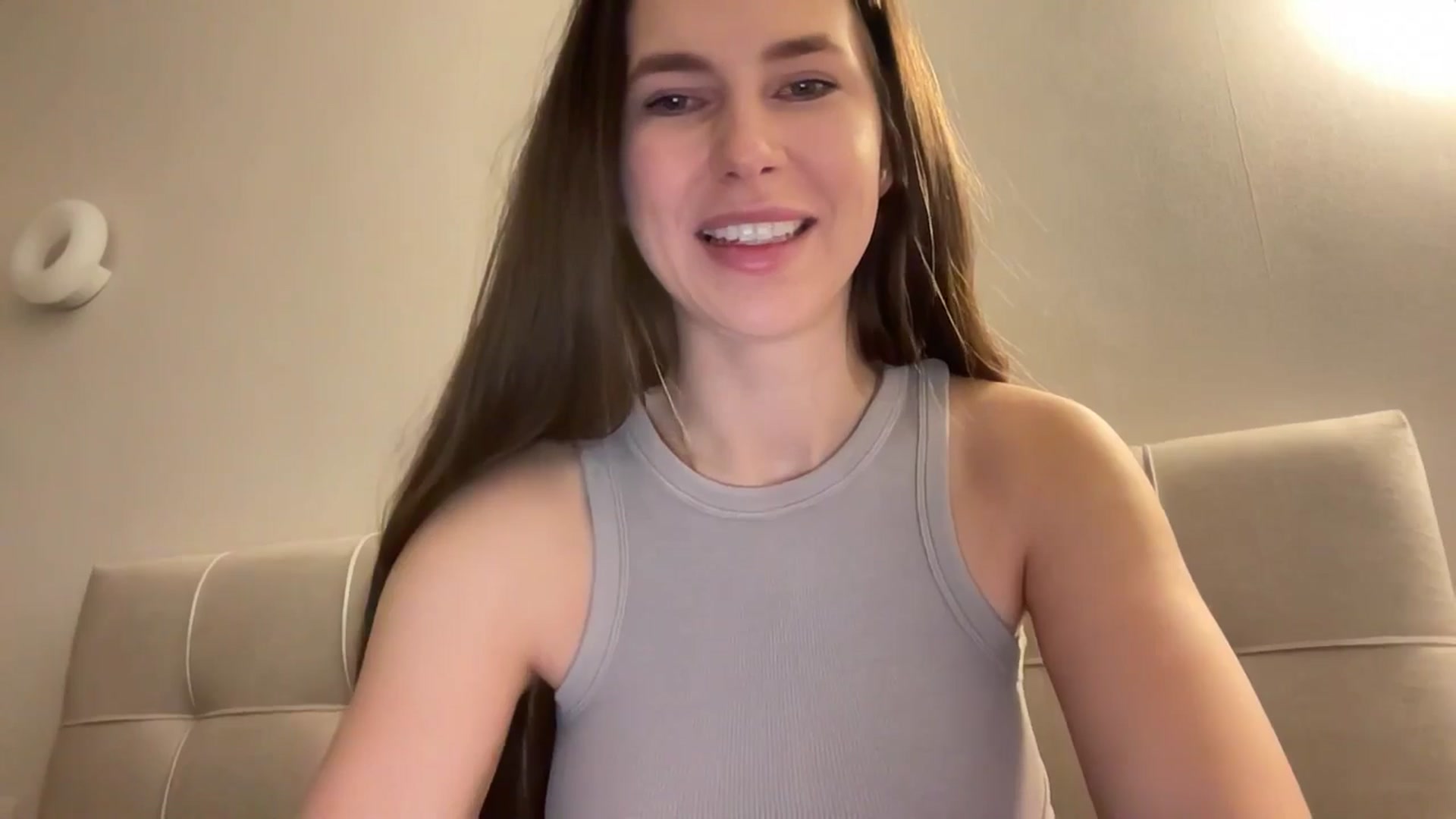 Gallery image thumbnail from kissfreeze's myfreecams stream on, 02/23/2026, 17:37 image 16 of 20