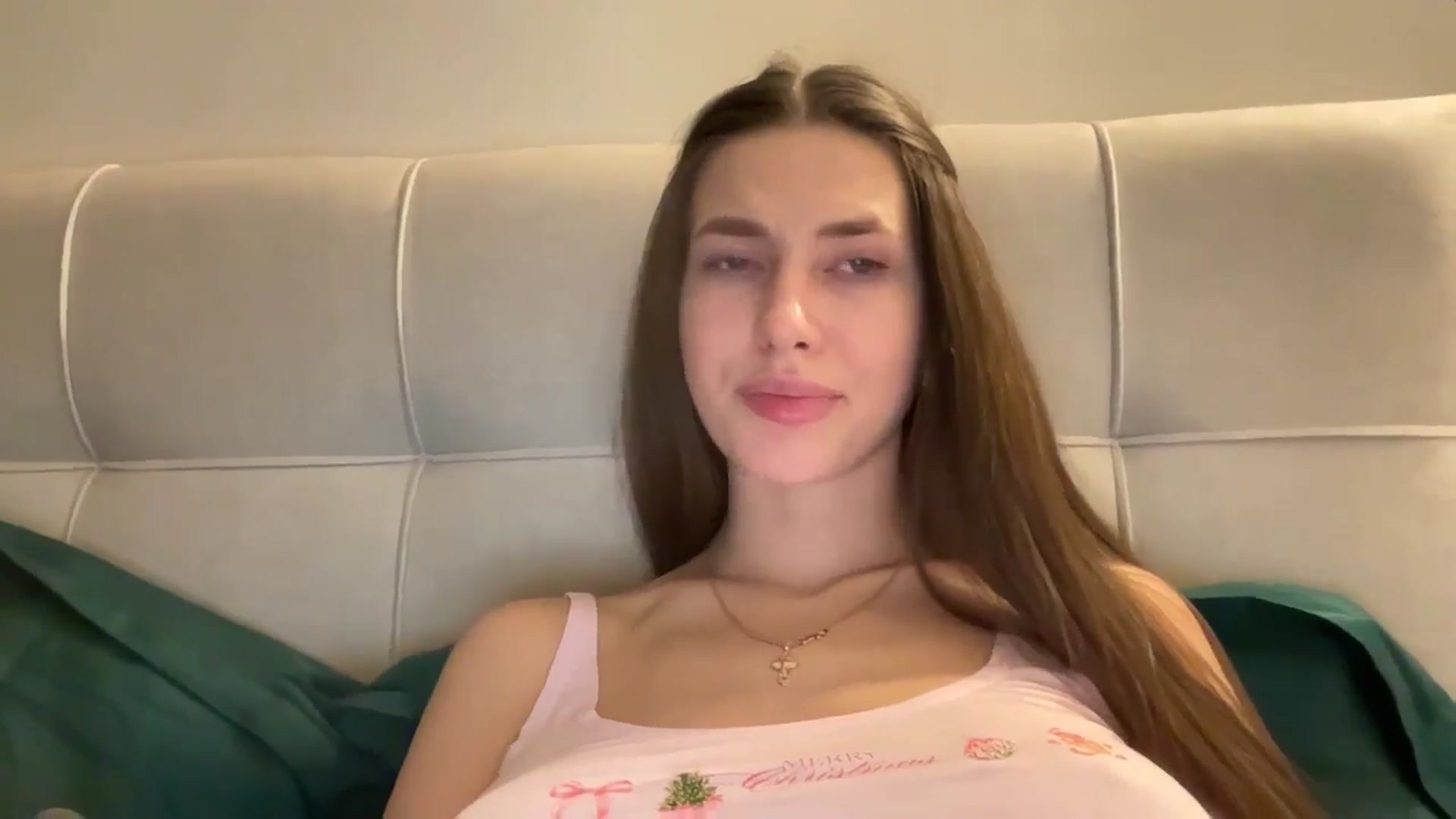 Gallery image thumbnail from kissfreeze's myfreecams stream on, 02/24/2026, 24:02 image 12 of 20