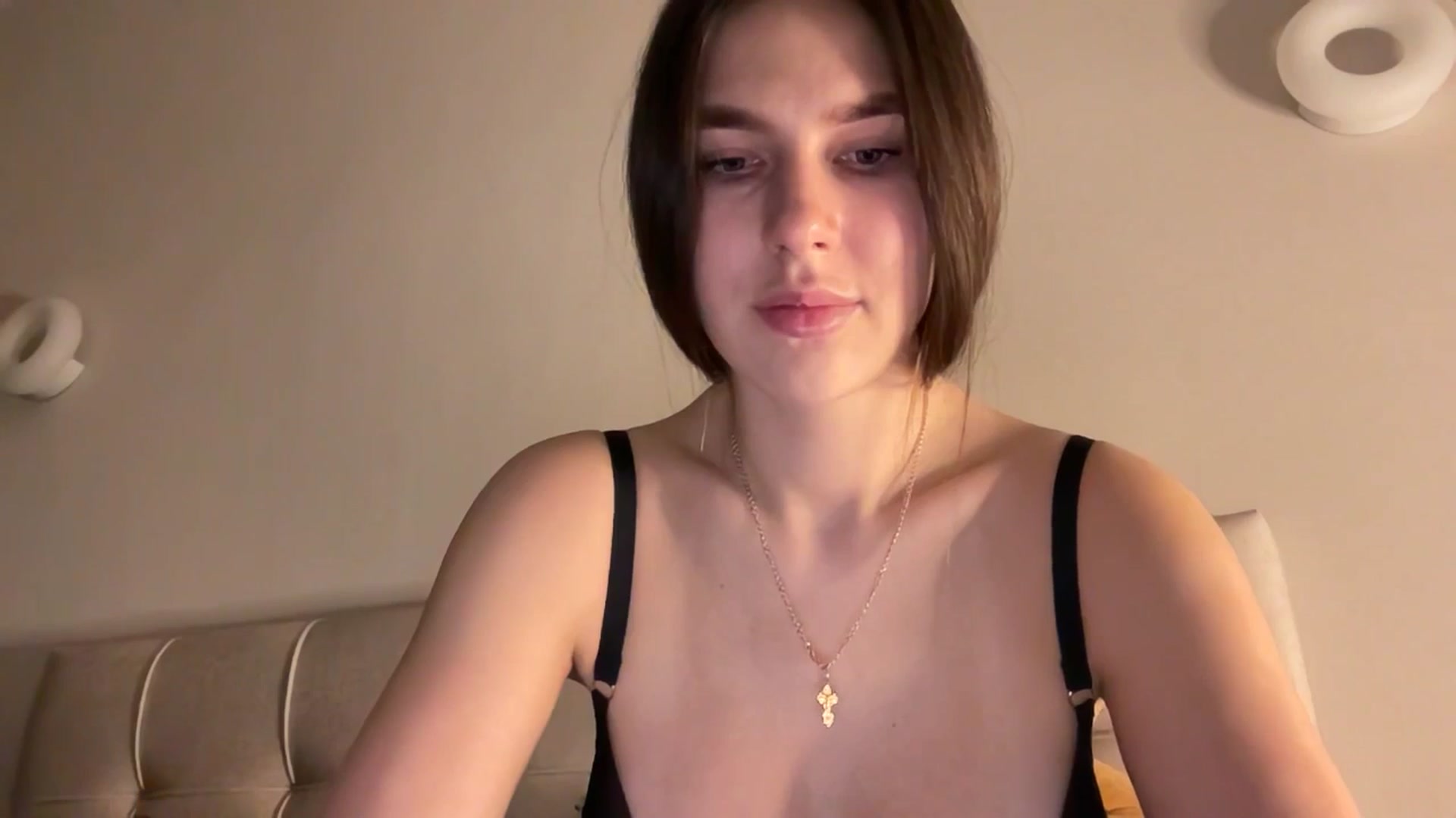 Gallery image thumbnail from kissfreeze's myfreecams stream on, 02/26/2026, 22:18 image 13 of 20