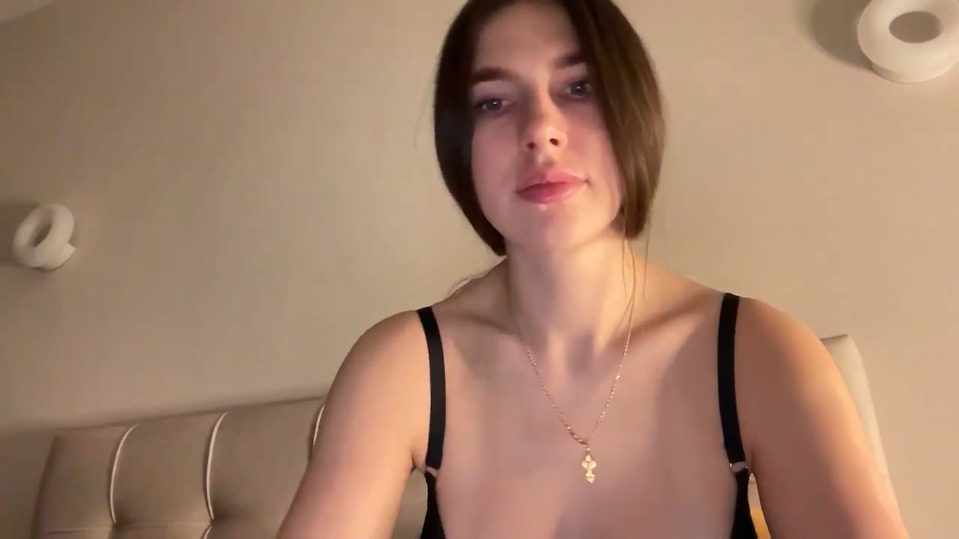 Gallery image thumbnail from kissfreeze's myfreecams stream on, 02/26/2026, 22:18 image 11 of 20