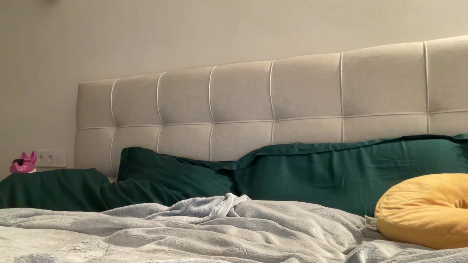 Gallery image thumbnail from kissfreeze's myfreecams stream on, 02/28/2026, 21:49 image 19 of 20