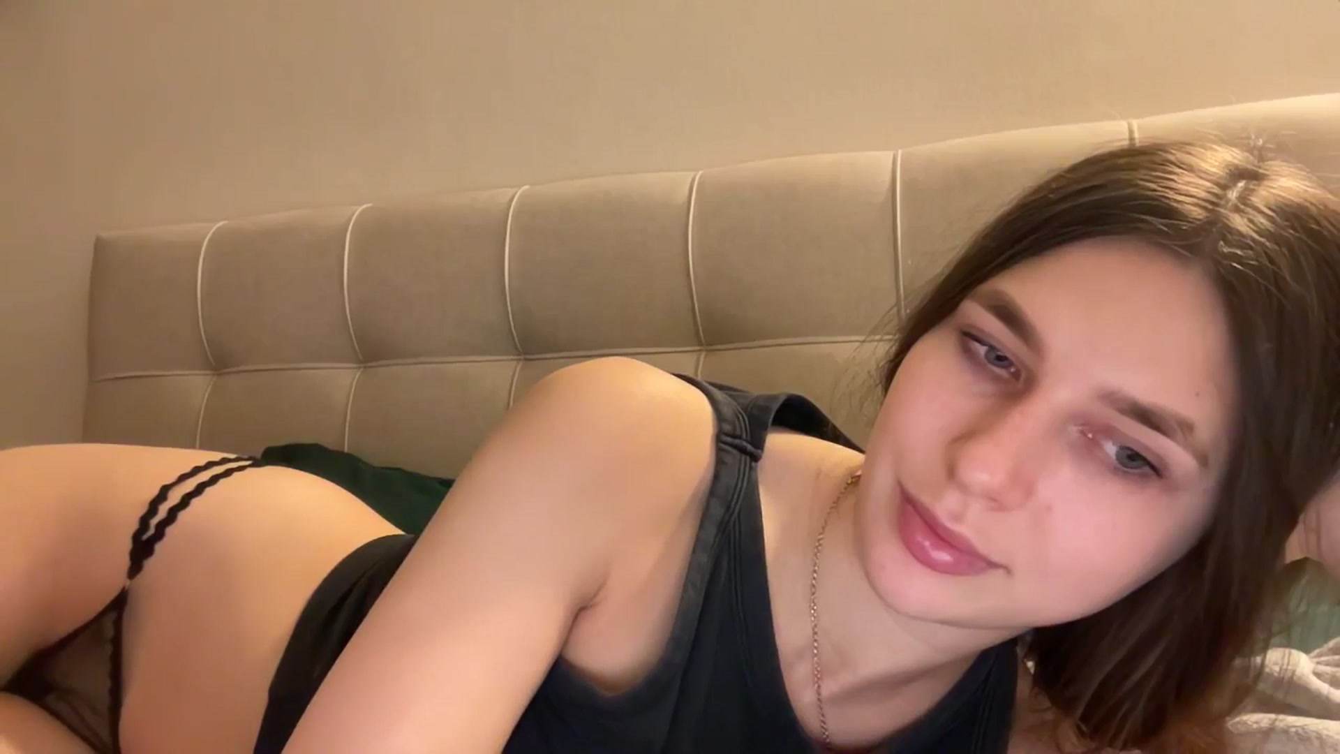 Gallery image thumbnail from kissfreeze's myfreecams stream on, 02/28/2026, 23:14 image 16 of 20