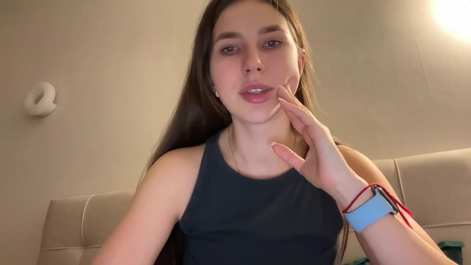 Gallery image thumbnail from kissfreeze's myfreecams stream on, 02/28/2026, 23:14 image 3 of 20