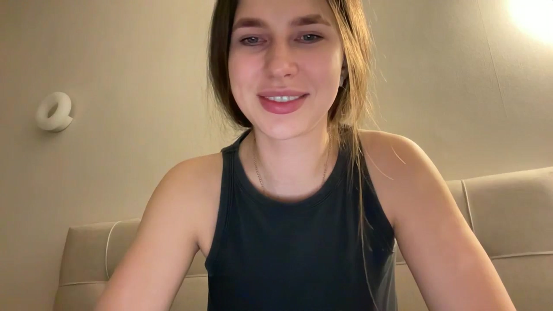 Gallery image thumbnail from kissfreeze's myfreecams stream on, 02/28/2026, 23:14 image 19 of 20
