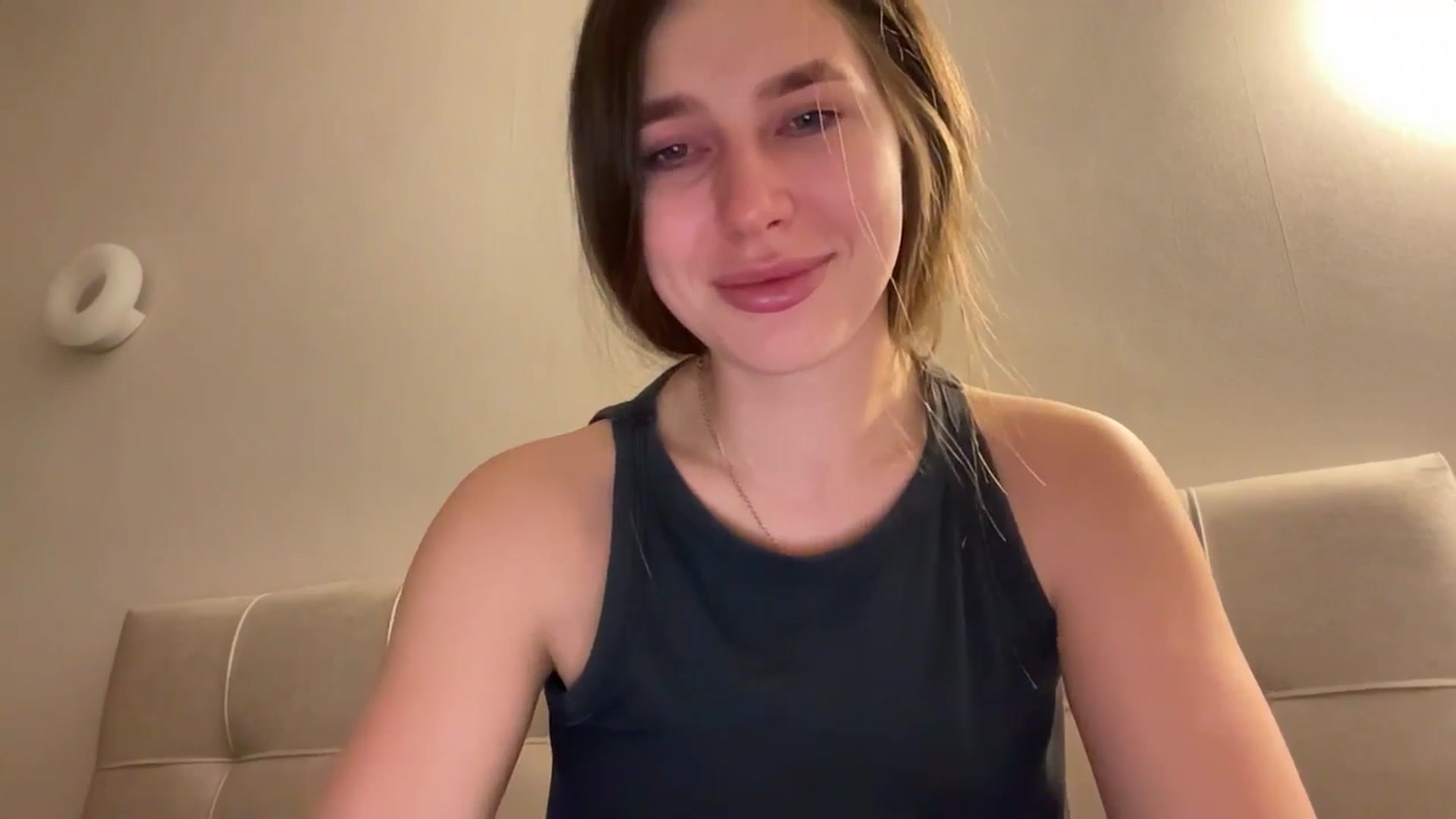 Gallery image thumbnail from kissfreeze's myfreecams stream on, 02/28/2026, 23:14 image 18 of 20