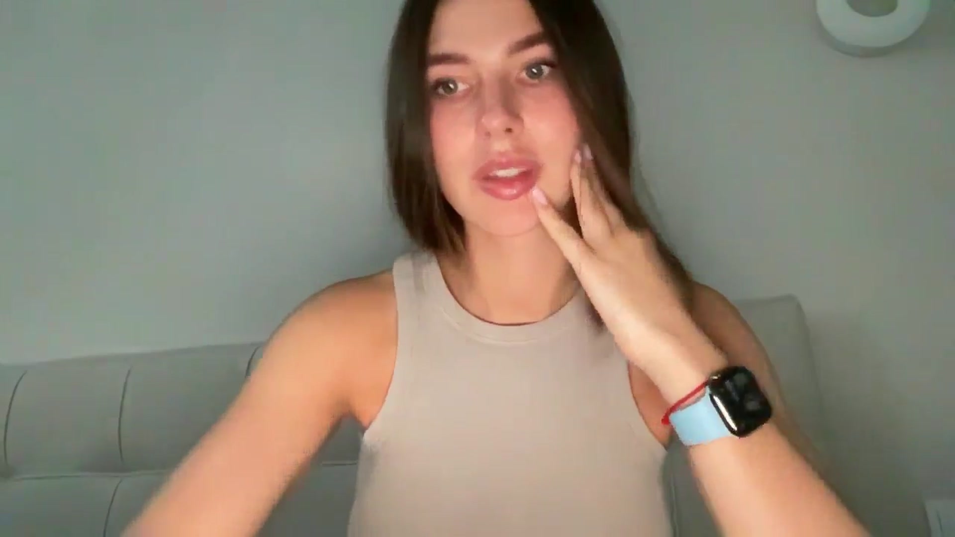 Gallery image thumbnail from kissfreeze's myfreecams stream on, 03/20/2026, 15:34 image 5 of 20