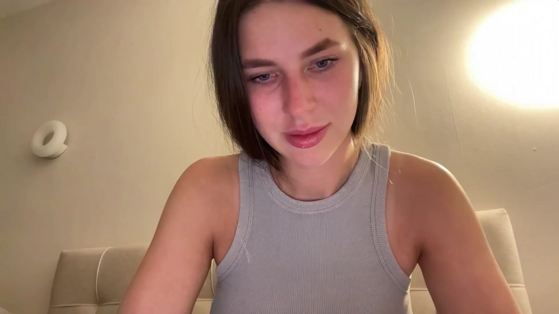 Gallery image thumbnail from kissfreeze's myfreecams stream on, 03/20/2026, 21:07 image 16 of 20